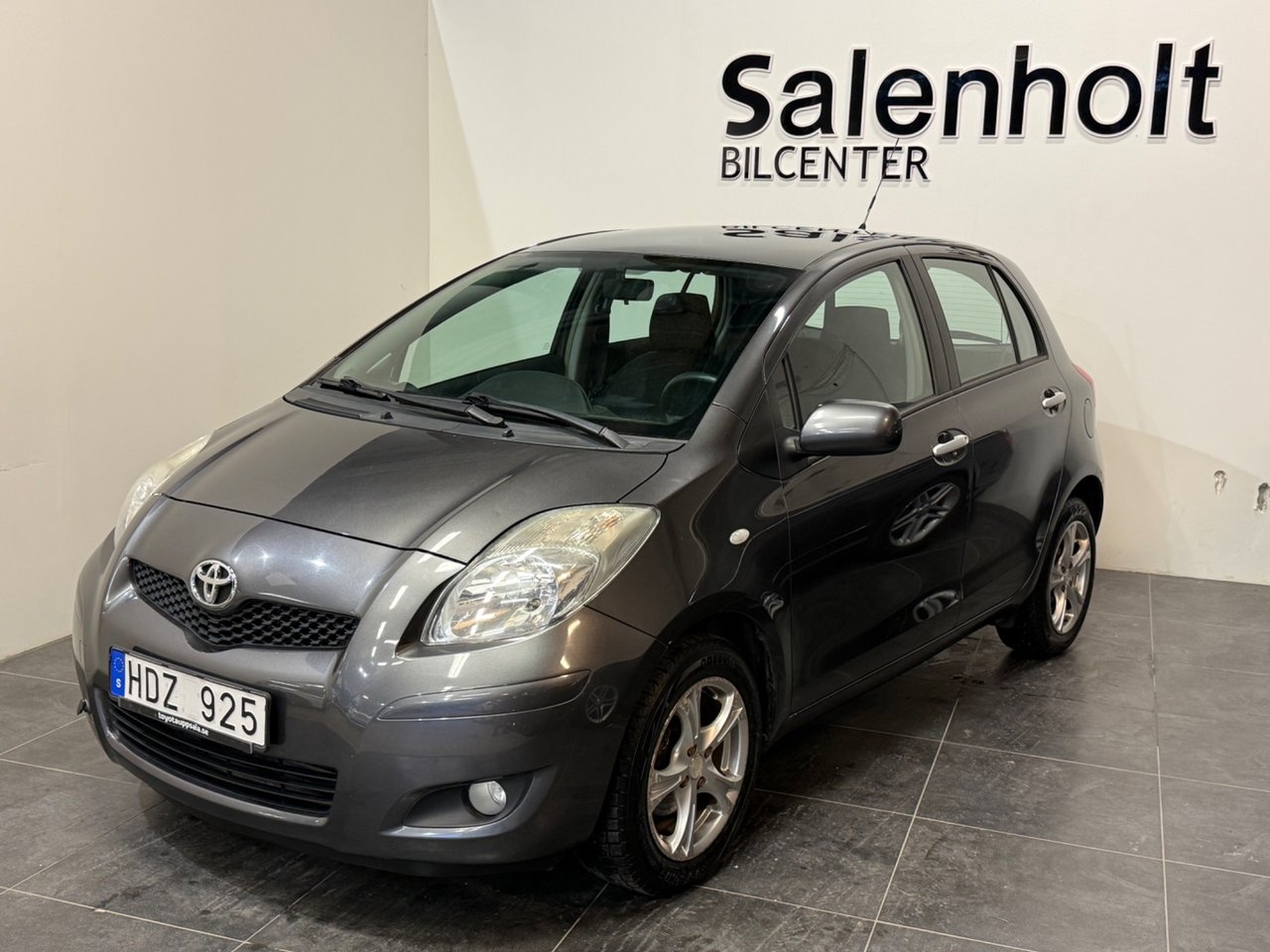 Toyota Yaris 2010, bild 2/10
