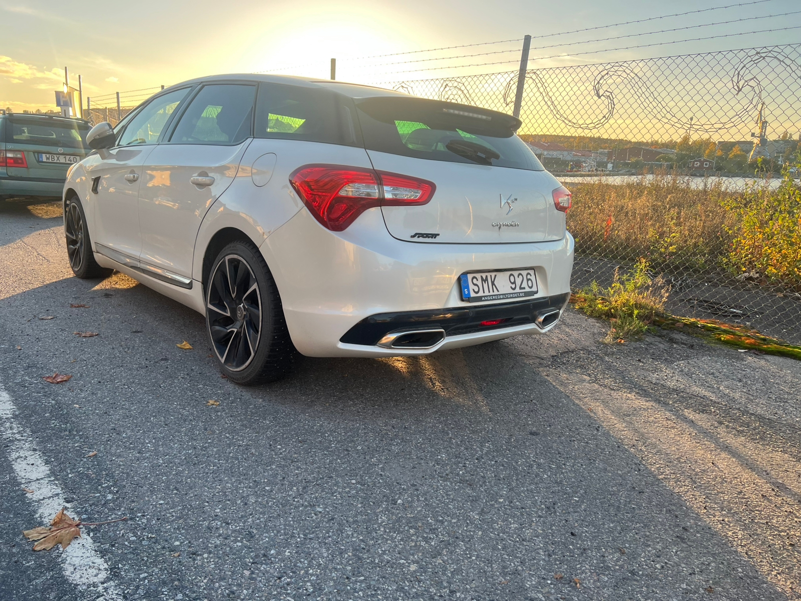 Citroen DS5 2.0 Hybrid4 Airdream AWD EGS 2012, bild 2/6