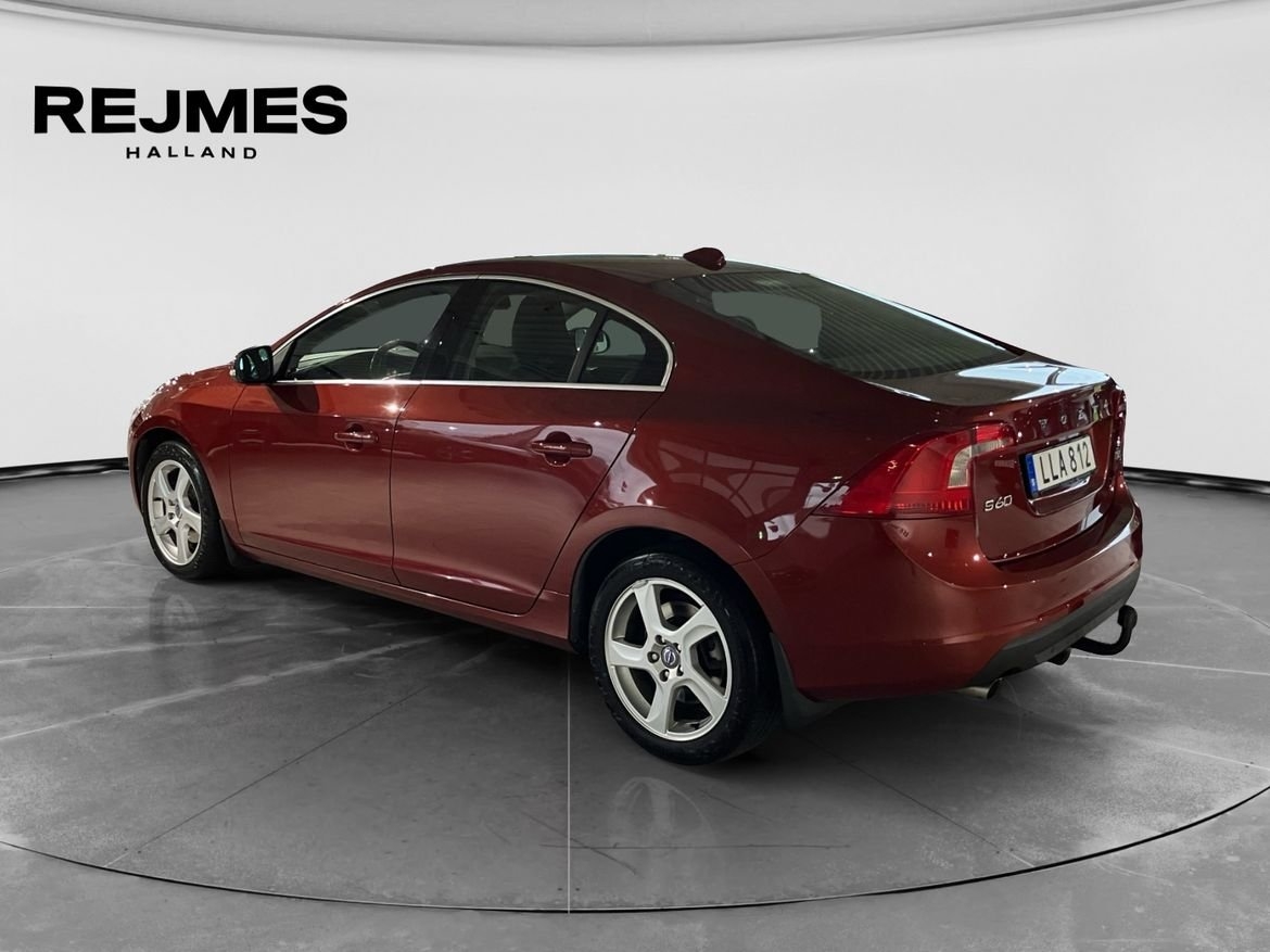 Volvo S60 T4 Momentum 2013, bild 2/10