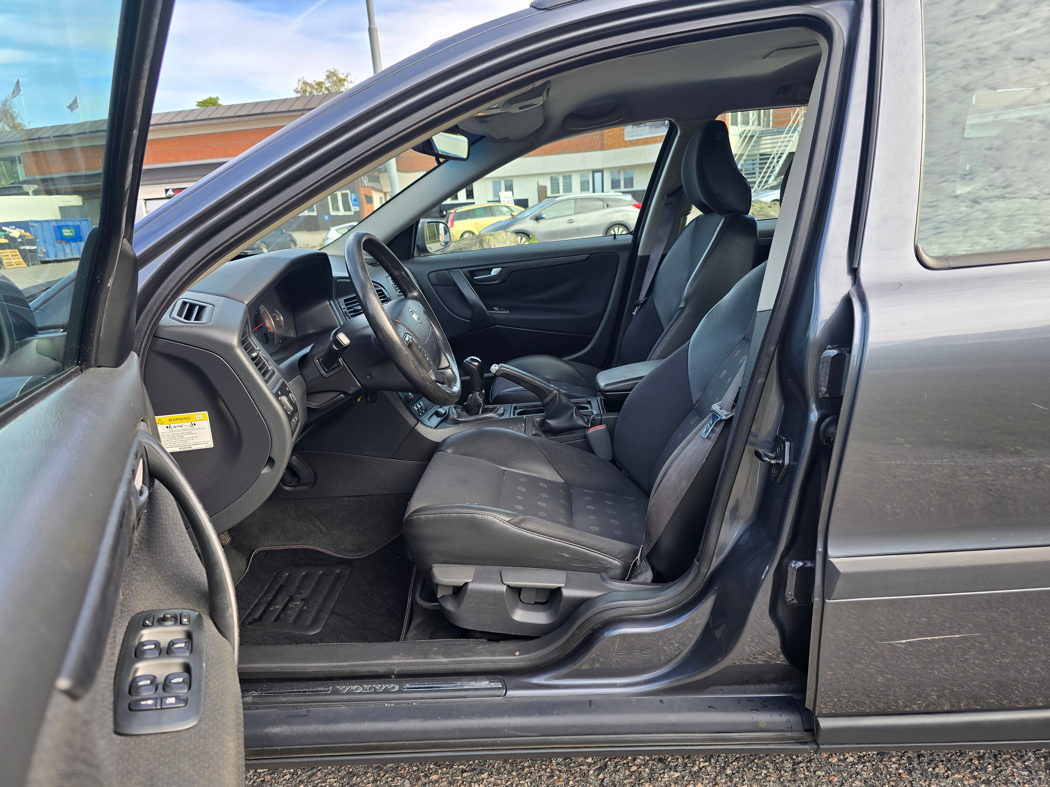 Volvo V70 2.4 Manuell 2004, bild 7/7