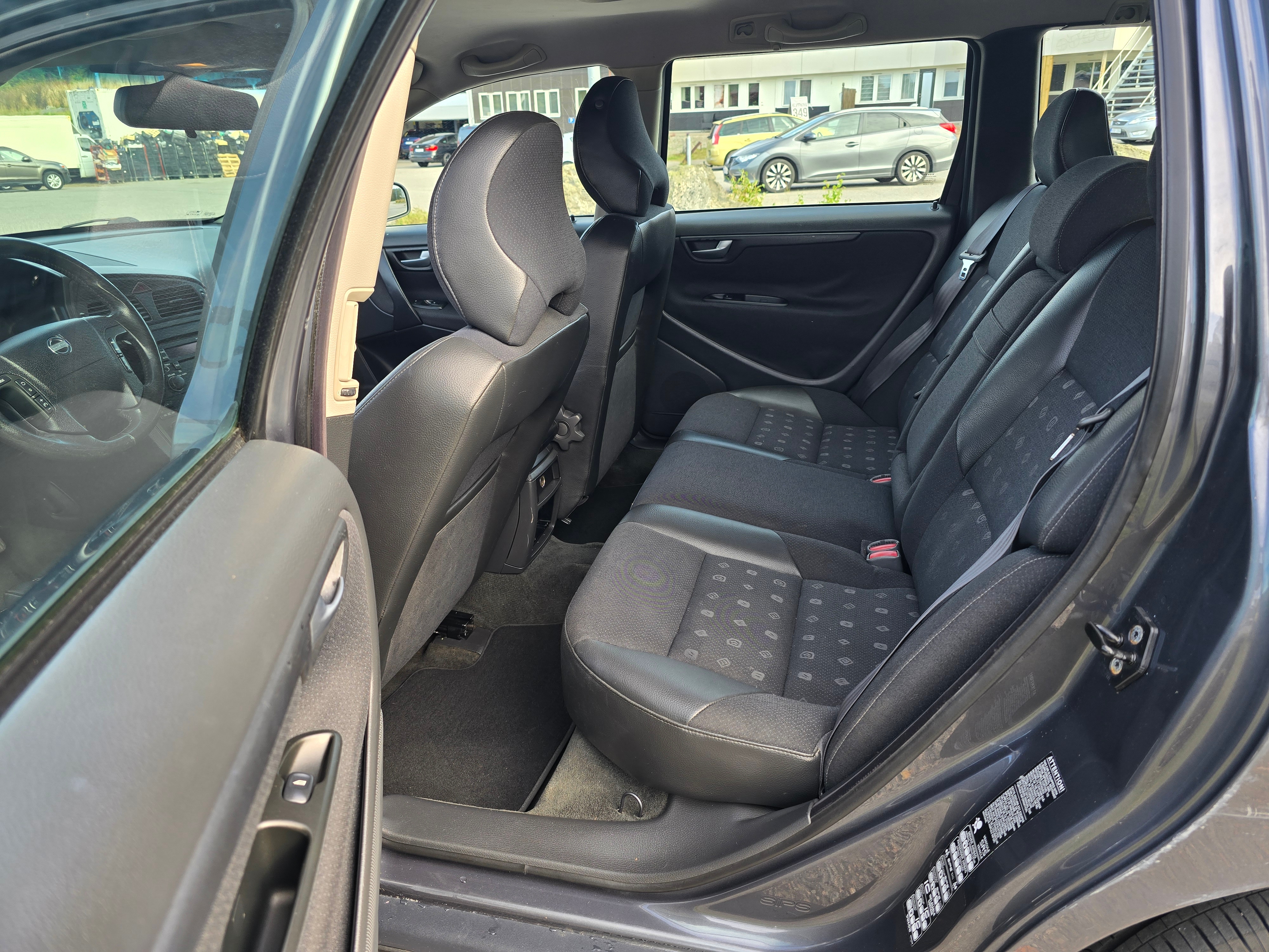 Volvo V70 2.4 Manuell 2004, bild 6/7