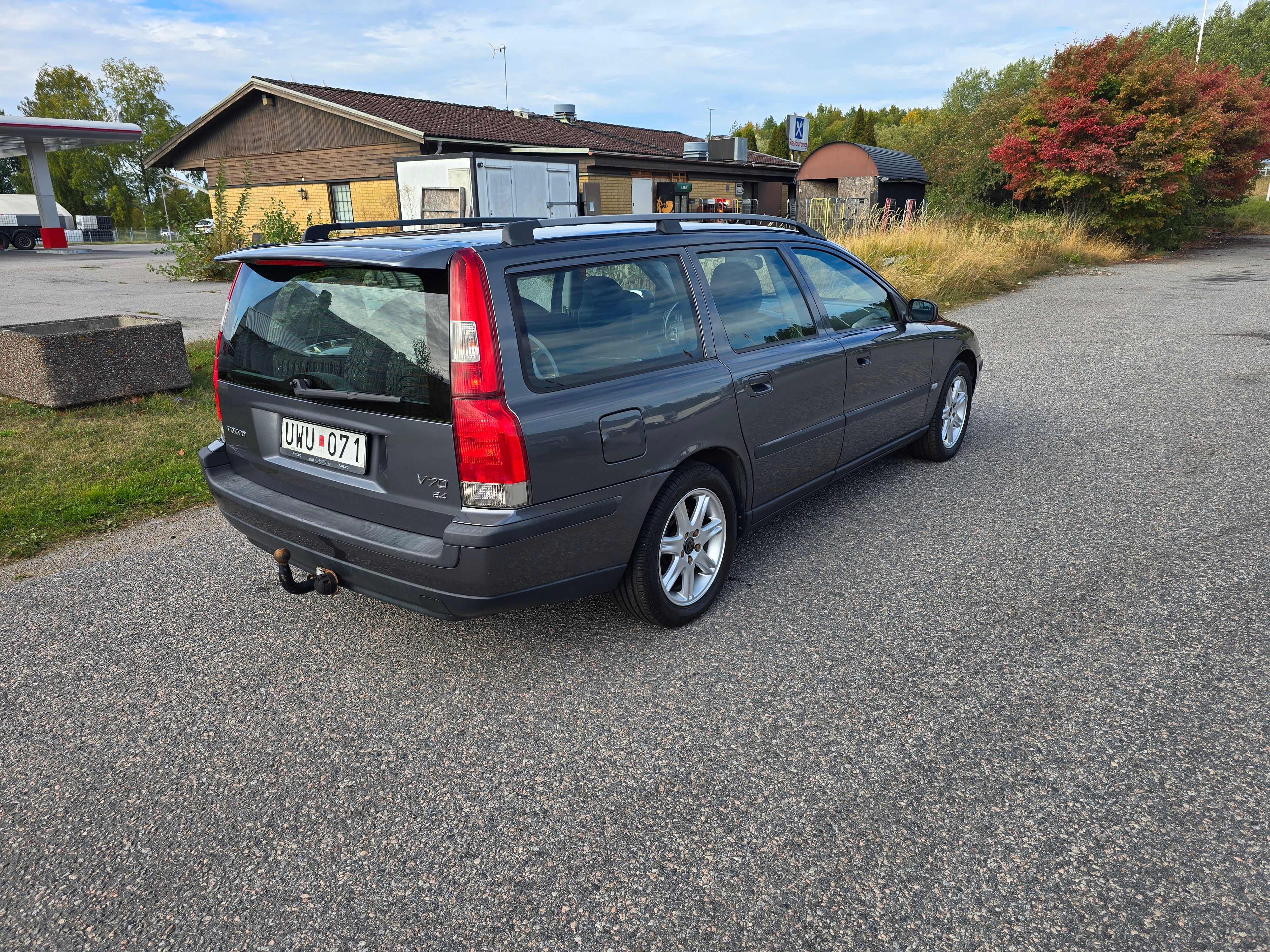 Volvo V70 2.4 Manuell 2004, bild 3/7