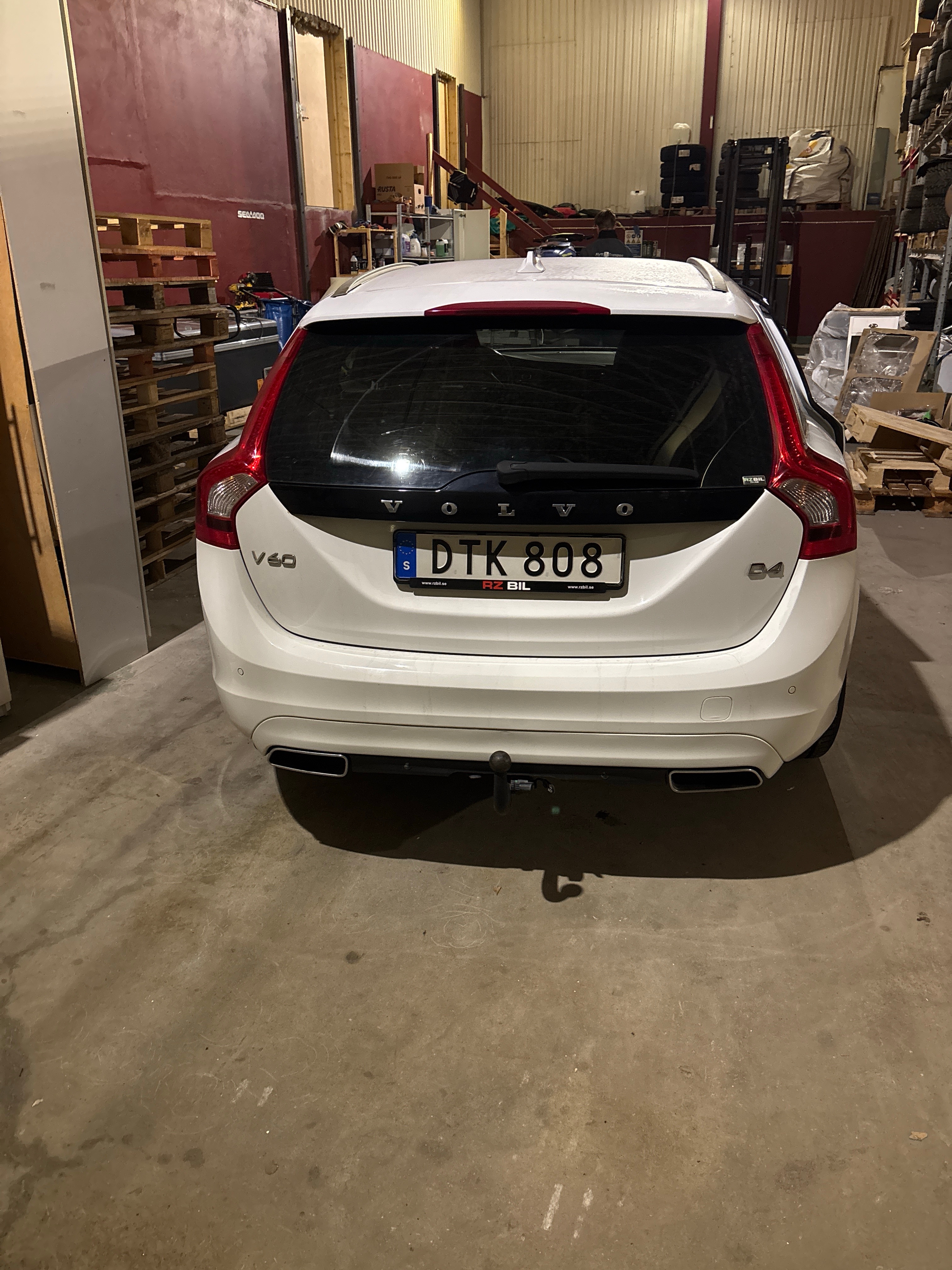Volvo V60 D4 Manuell 2015, bild 4/7