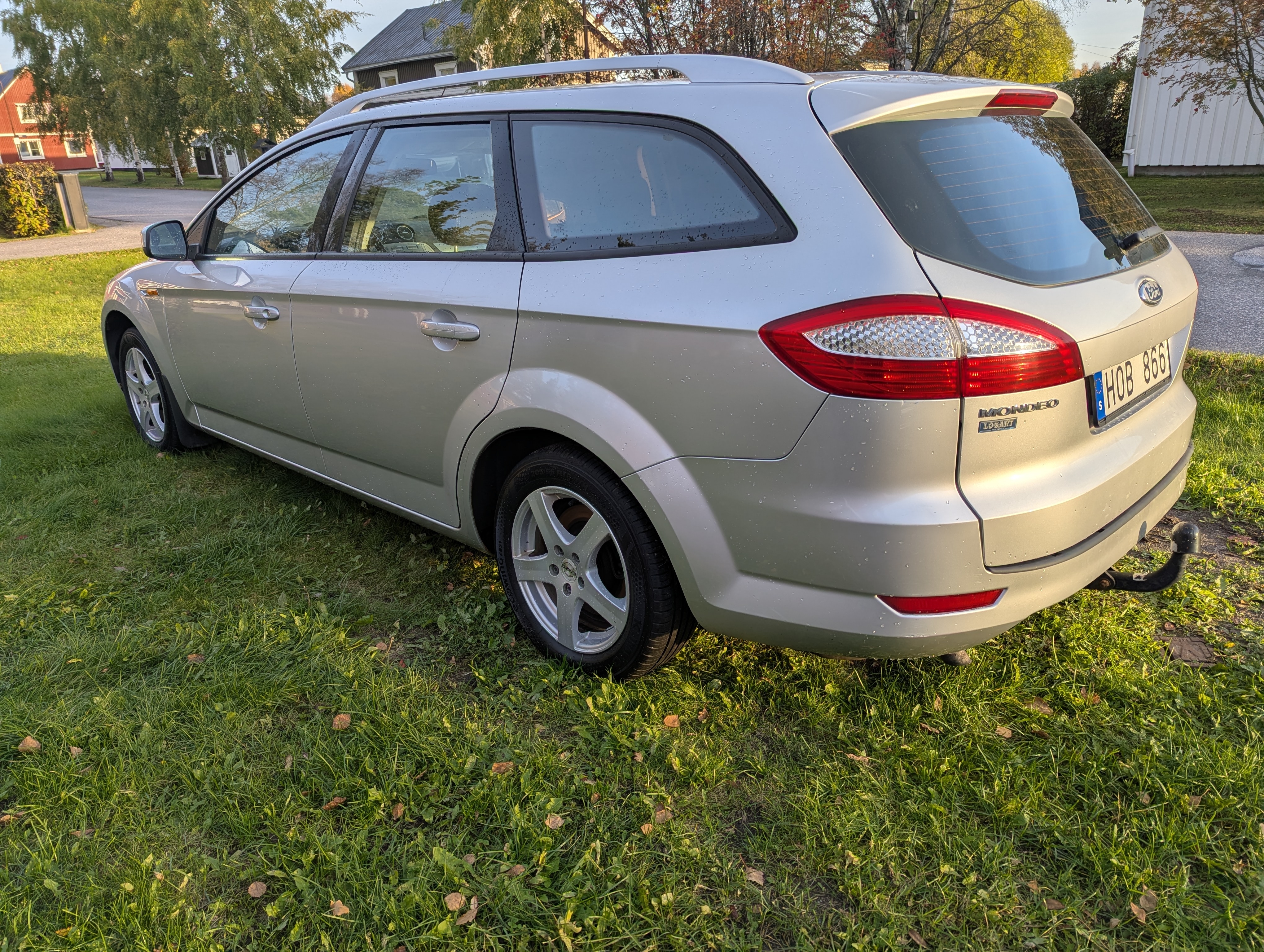 Ford Mondeo Kombi 2.0 Flexifuel Manuell 2010, bild 2/2