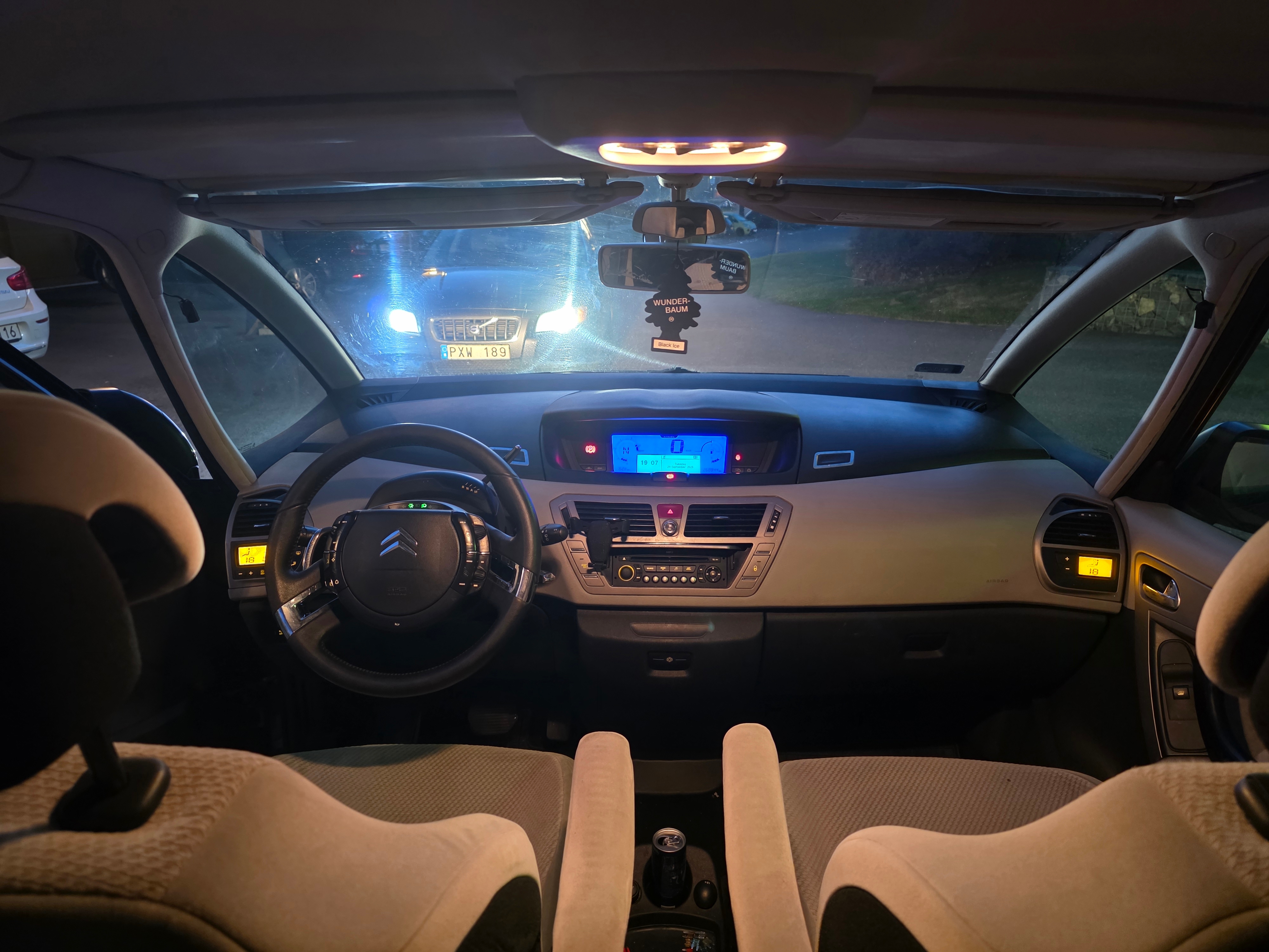 Citroen Grand C4 Picasso 1.6 HDiF EGS 2008, bild 5/10
