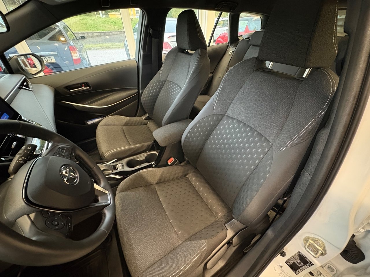 Toyota Corolla 2026, photo 6/10