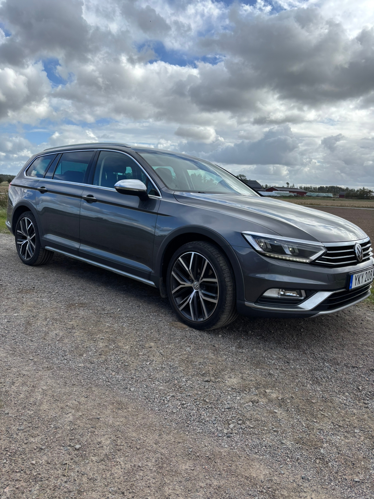 Volkswagen Passat 2017, bild 2/6