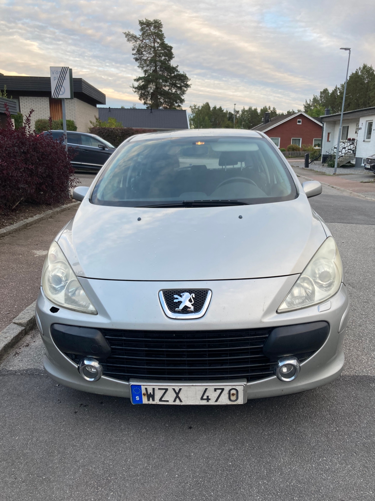 Peugeot 307 5-dörrar 1.6 Manuell 2006, bild 2/8