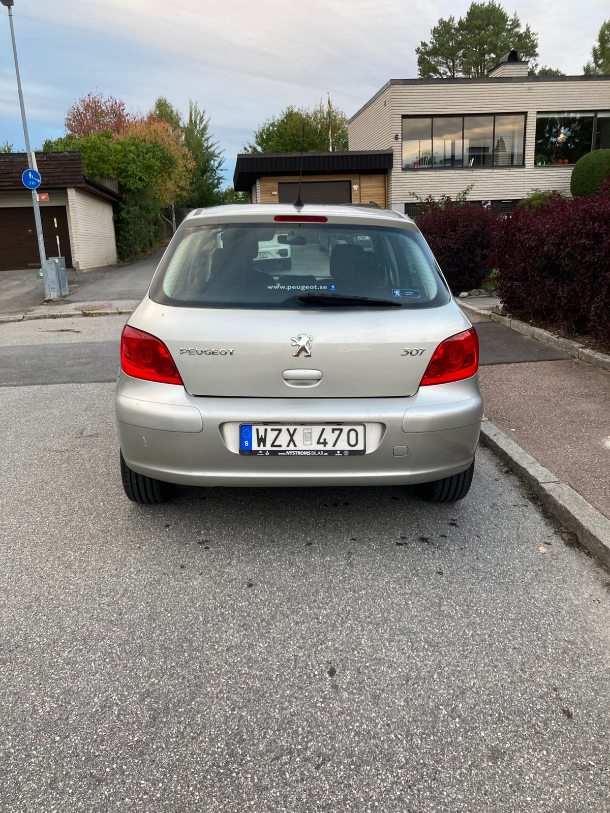 Peugeot 307 5-dörrar 1.6 Manuell 2006, bild 3/8
