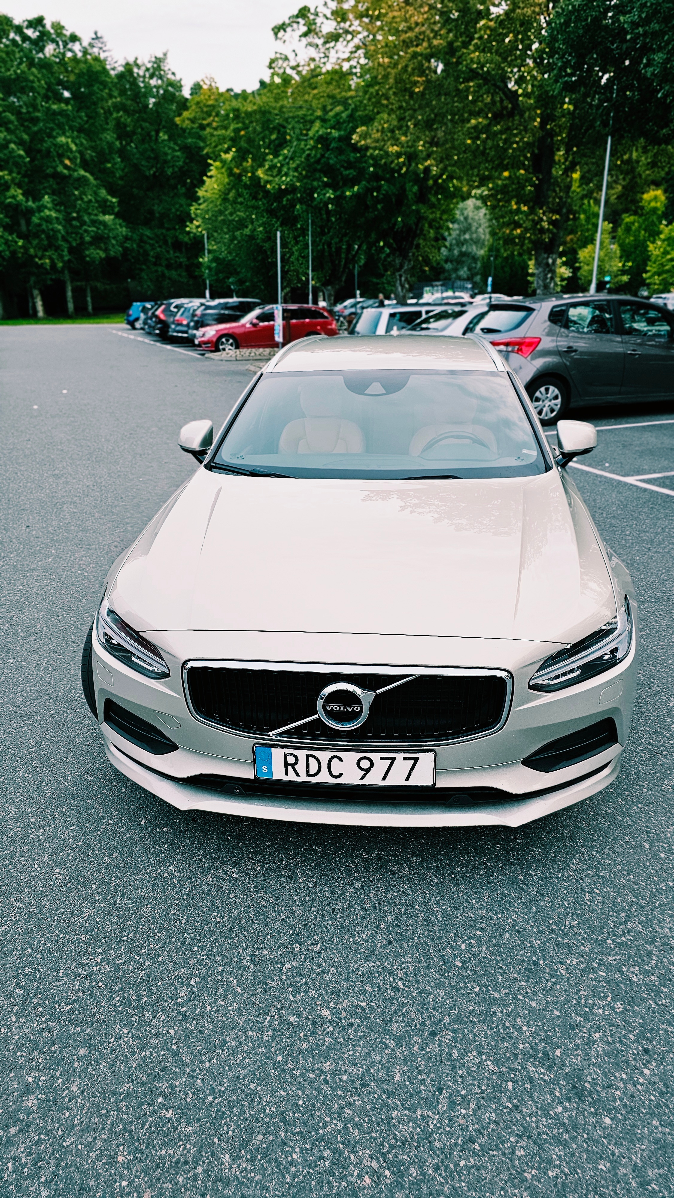Volvo V90 D4 Geartronic 2019, kuva 2/10