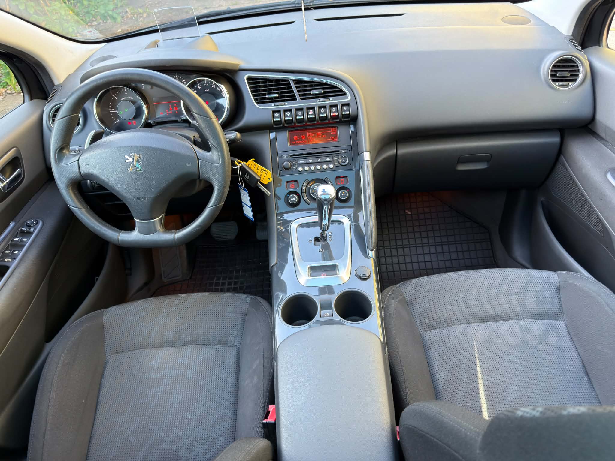 Peugeot 3008 1.6HDi 2011, bild 5/10