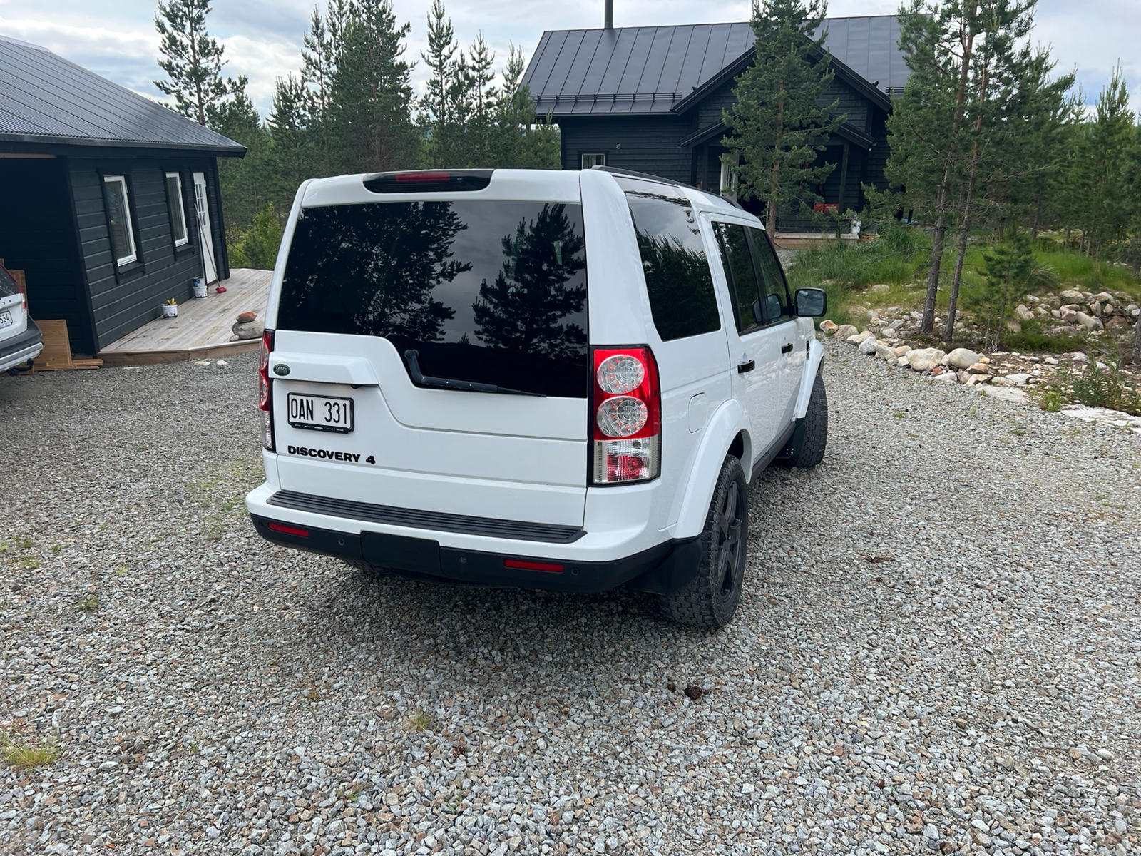 Land Rover Discovery 2013, kuva 3/6