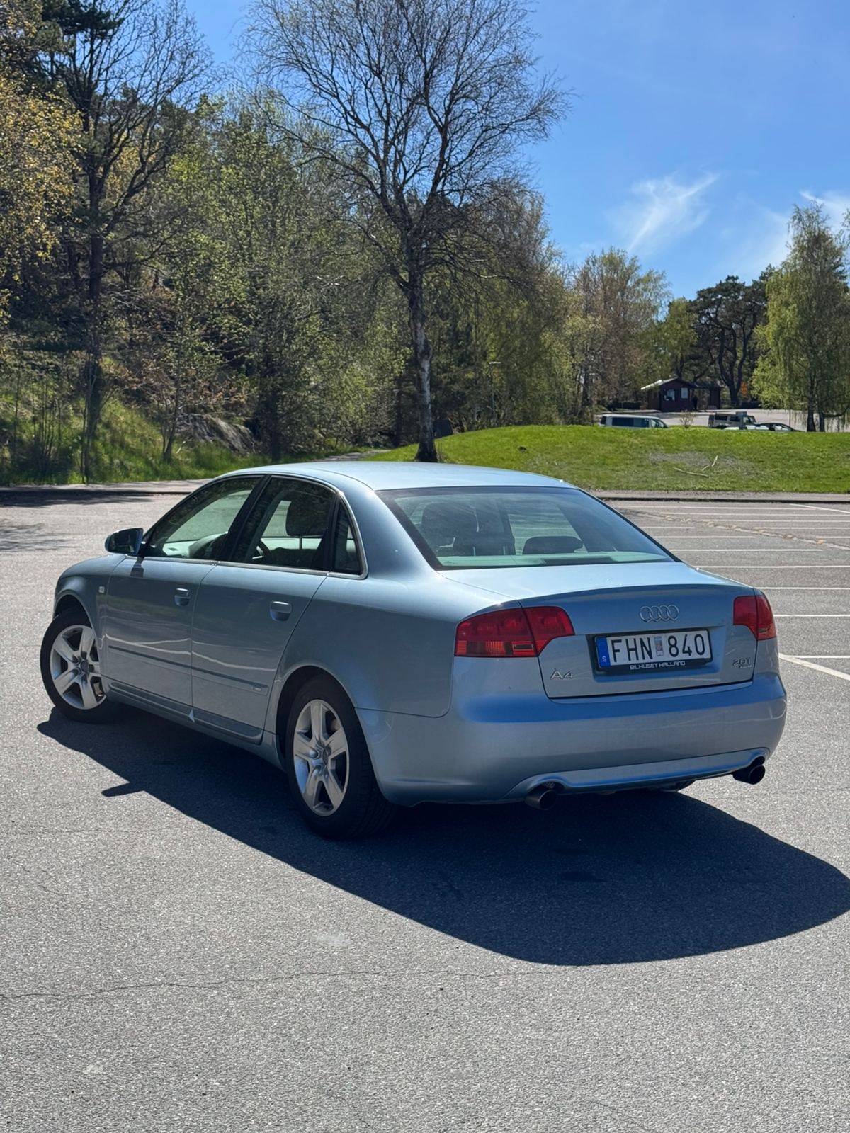 Audi A4 Sedan 2.0 TFSI quattro Manuell 2007, bild 2/6