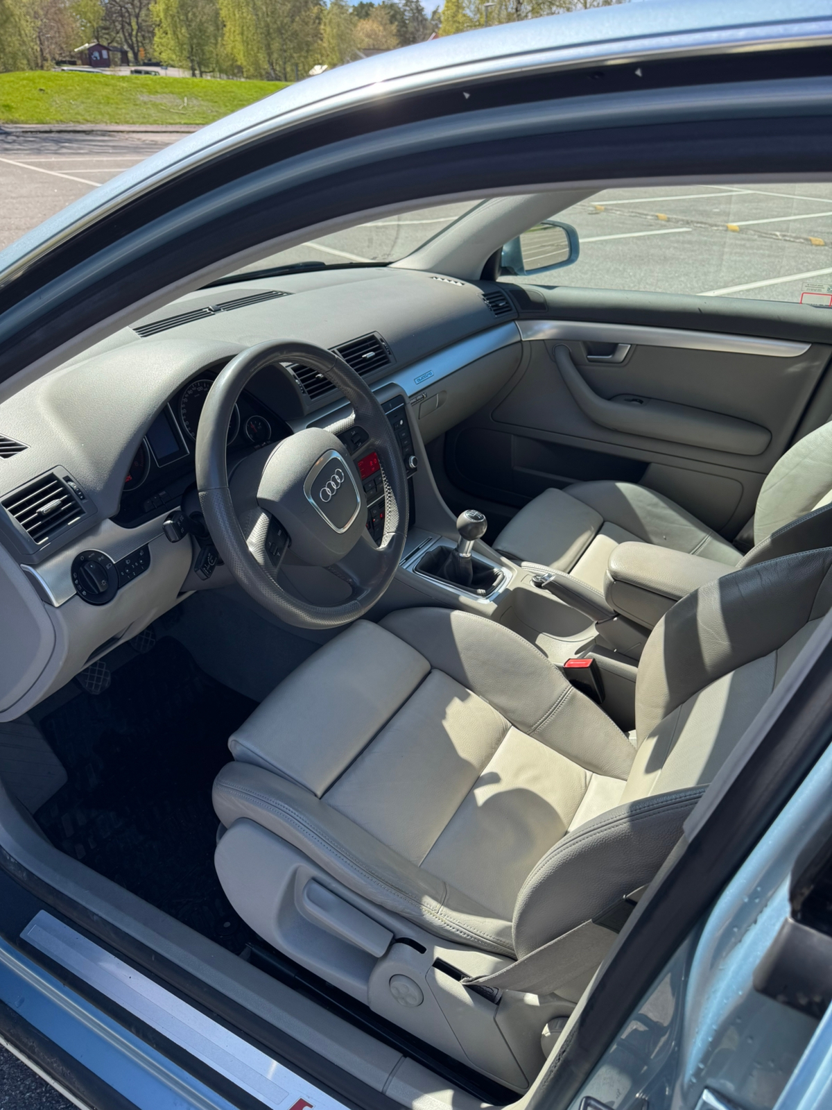Audi A4 Sedan 2.0 TFSI quattro Manuell 2007, bild 5/6