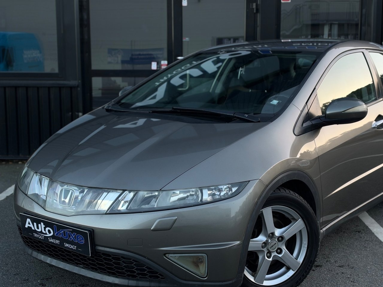Honda Civic 2008, bild 2/10
