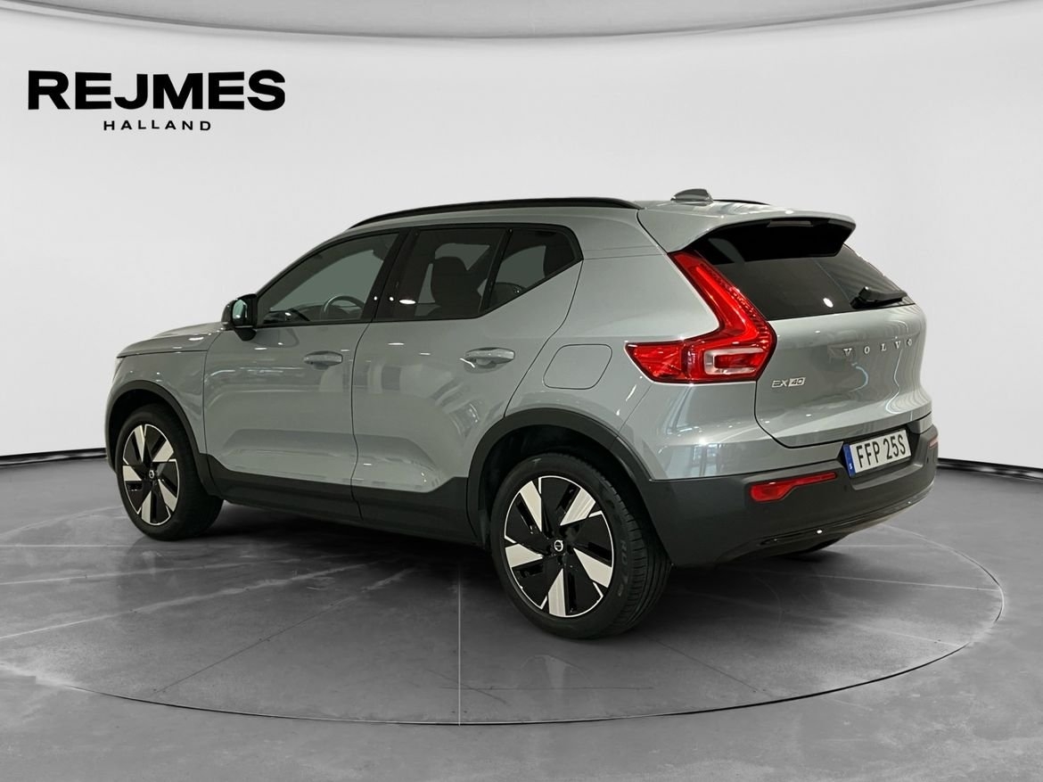 Volvo EX40 2025, bild 2/10