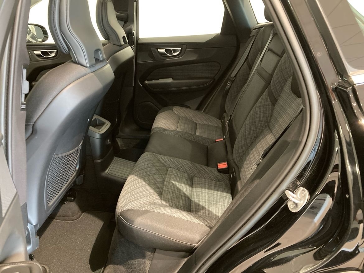Volvo XC60 Recharge T6 Core Edition 2023, bild 7/10
