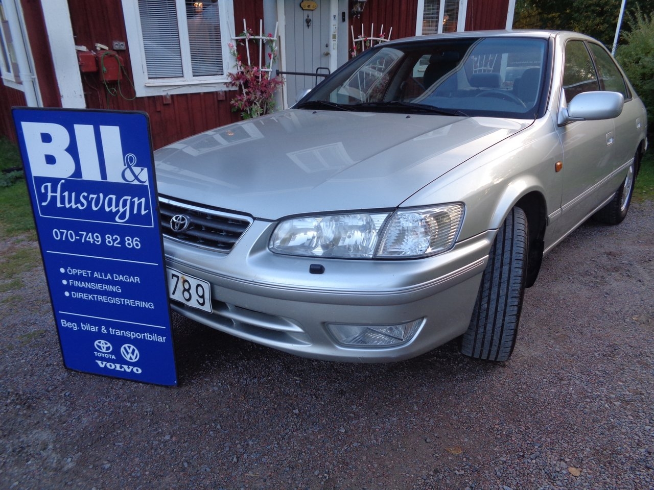 Bil & Husvagn i Olsbacka