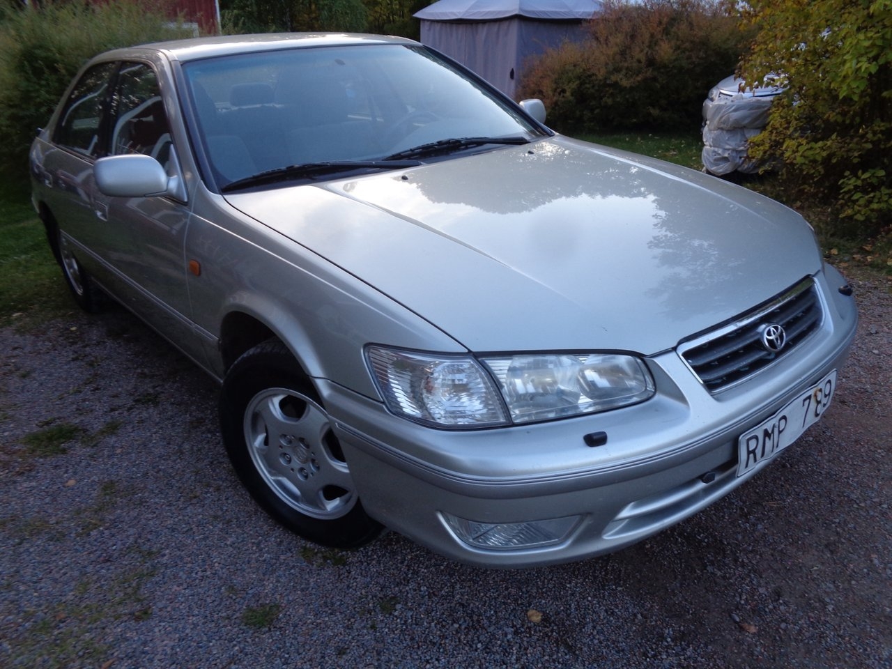 Toyota Camry 2000, bild 2/10