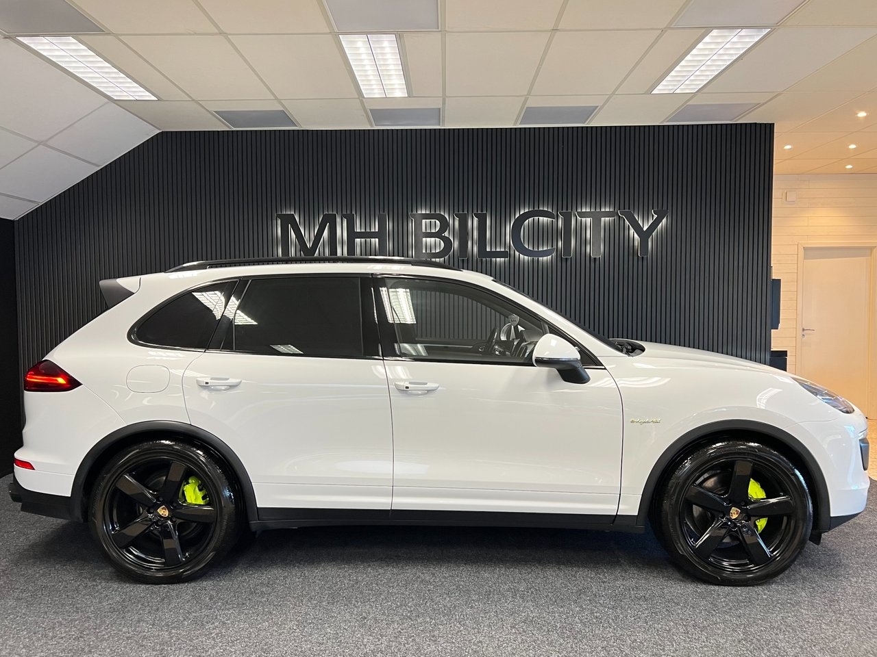 Porsche Cayenne 2016, kuva 5/10