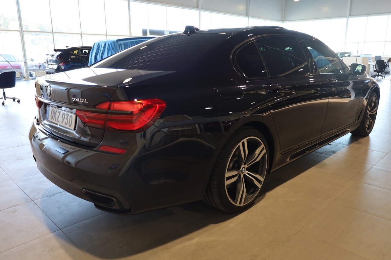 BMW 740 Le xDrive M Sport B&W Pano 360 2017, kuva 7/10