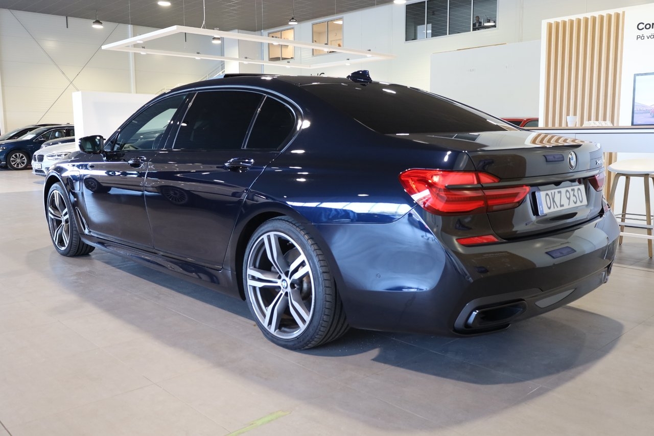 BMW 740 Le xDrive M Sport B&W Pano 360 2017, kuva 3/10
