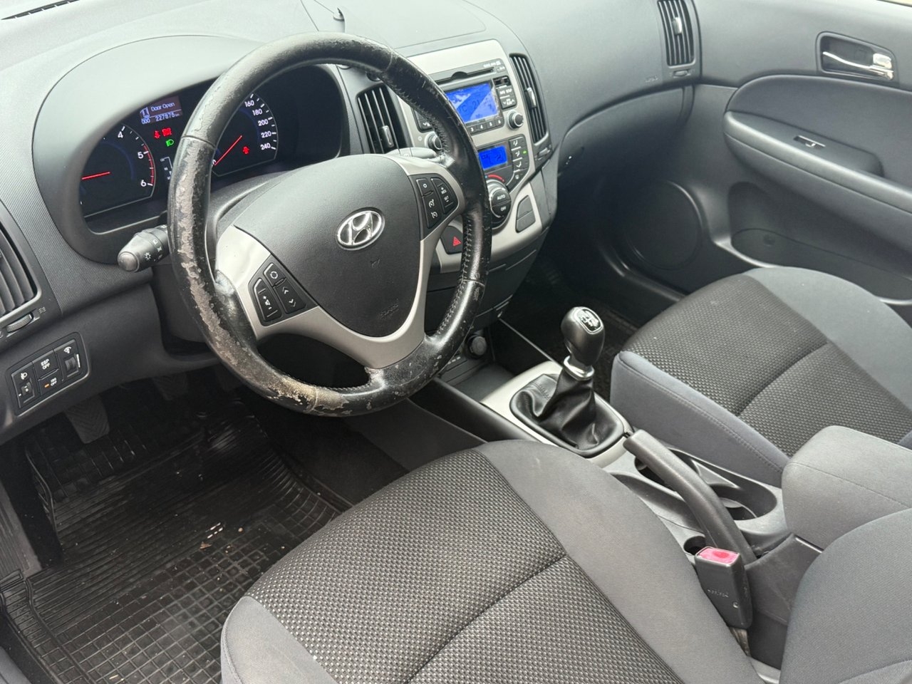 Hyundai i30 2011, bild 7/8