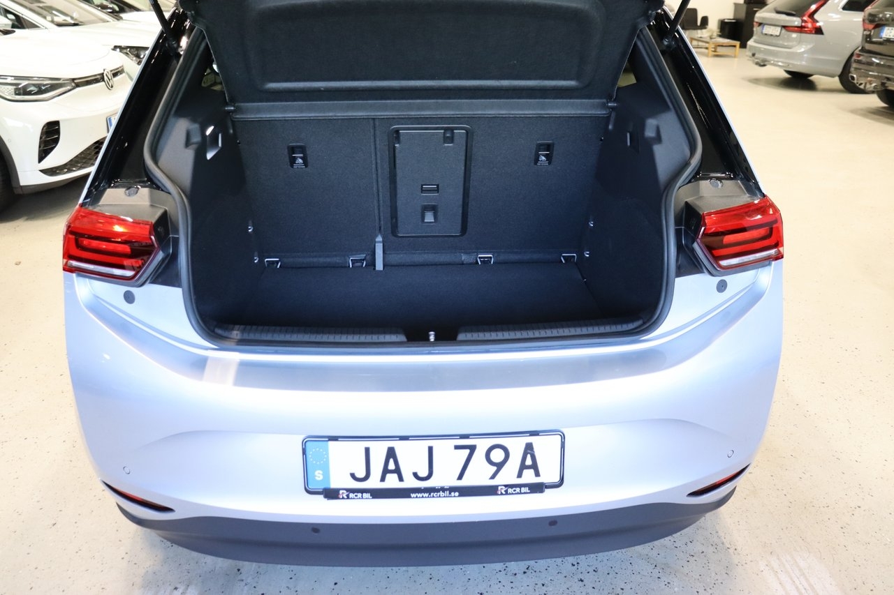 Volkswagen ID.3 2023, photo 7/10