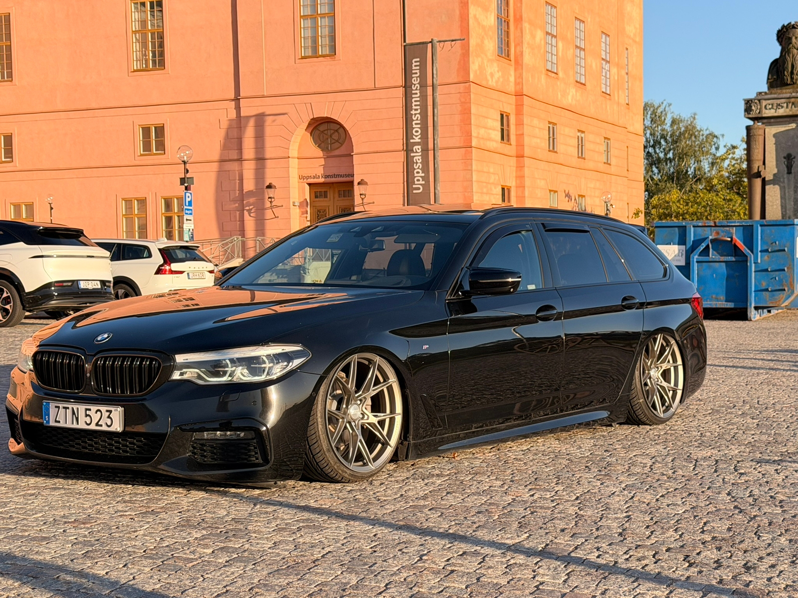 BMW 520 d xDrive Touring Steptronic 2019, bild 3/4