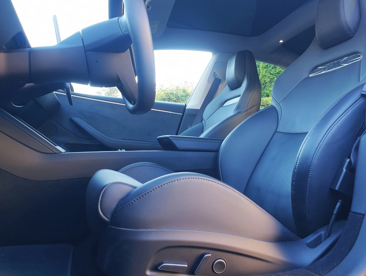 Tesla Model 3 PERFORMANCE Highland 2024, bild 2/25