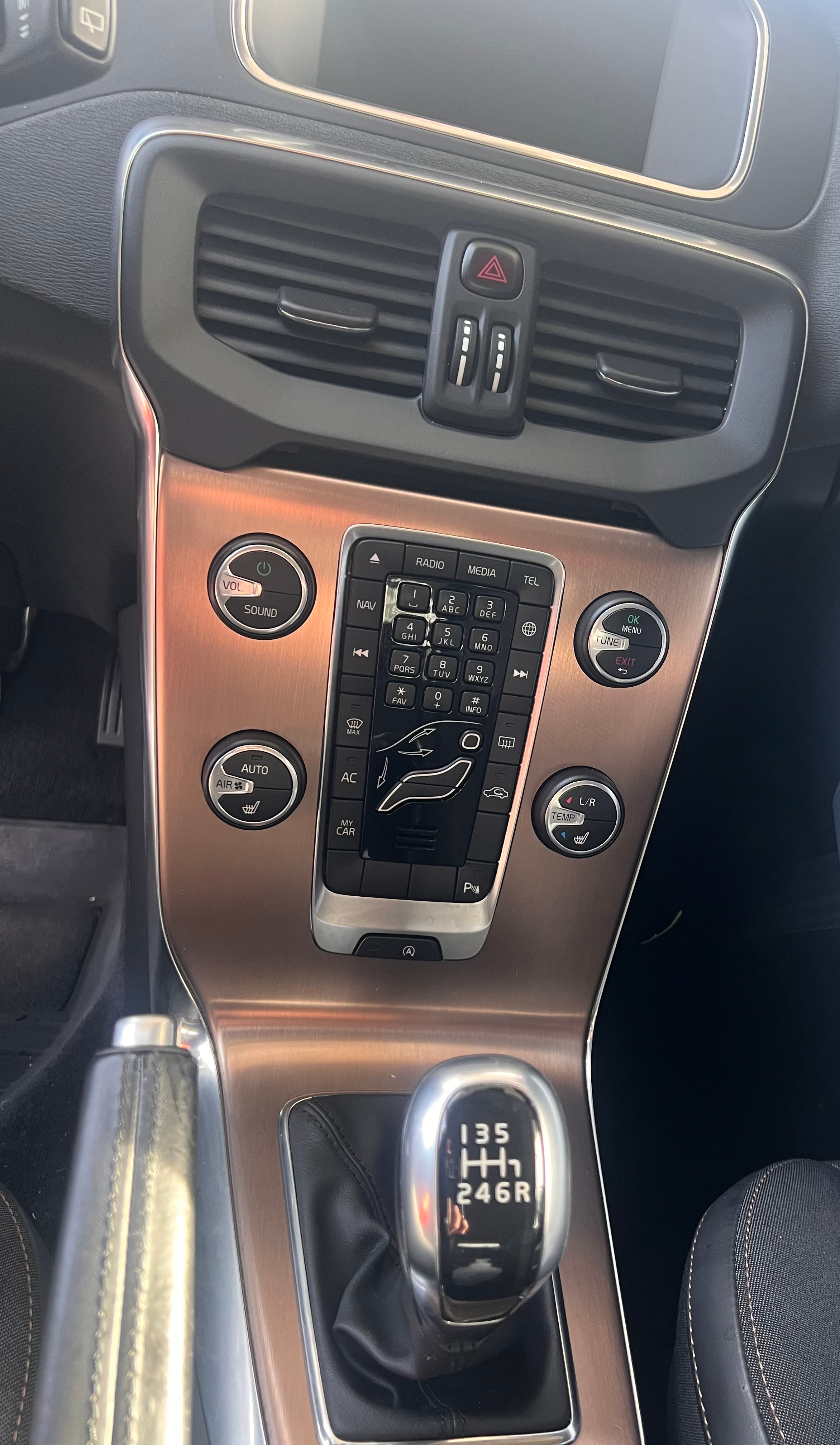 Volvo V40 Cross Country D2 Manuell 2016, bild 3/5