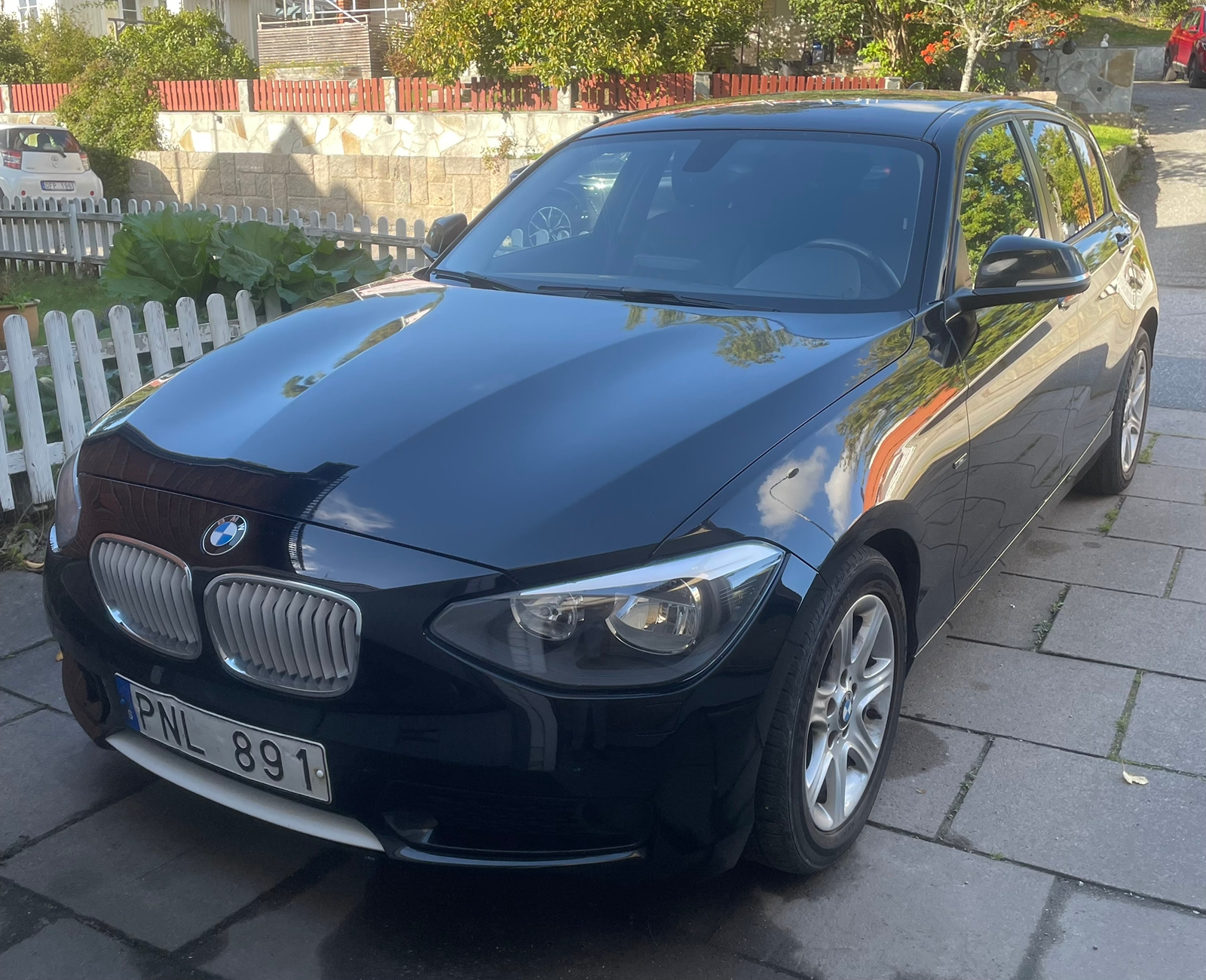 BMW 118 d 5-dörrars Steptronic 2012, bild 2/9
