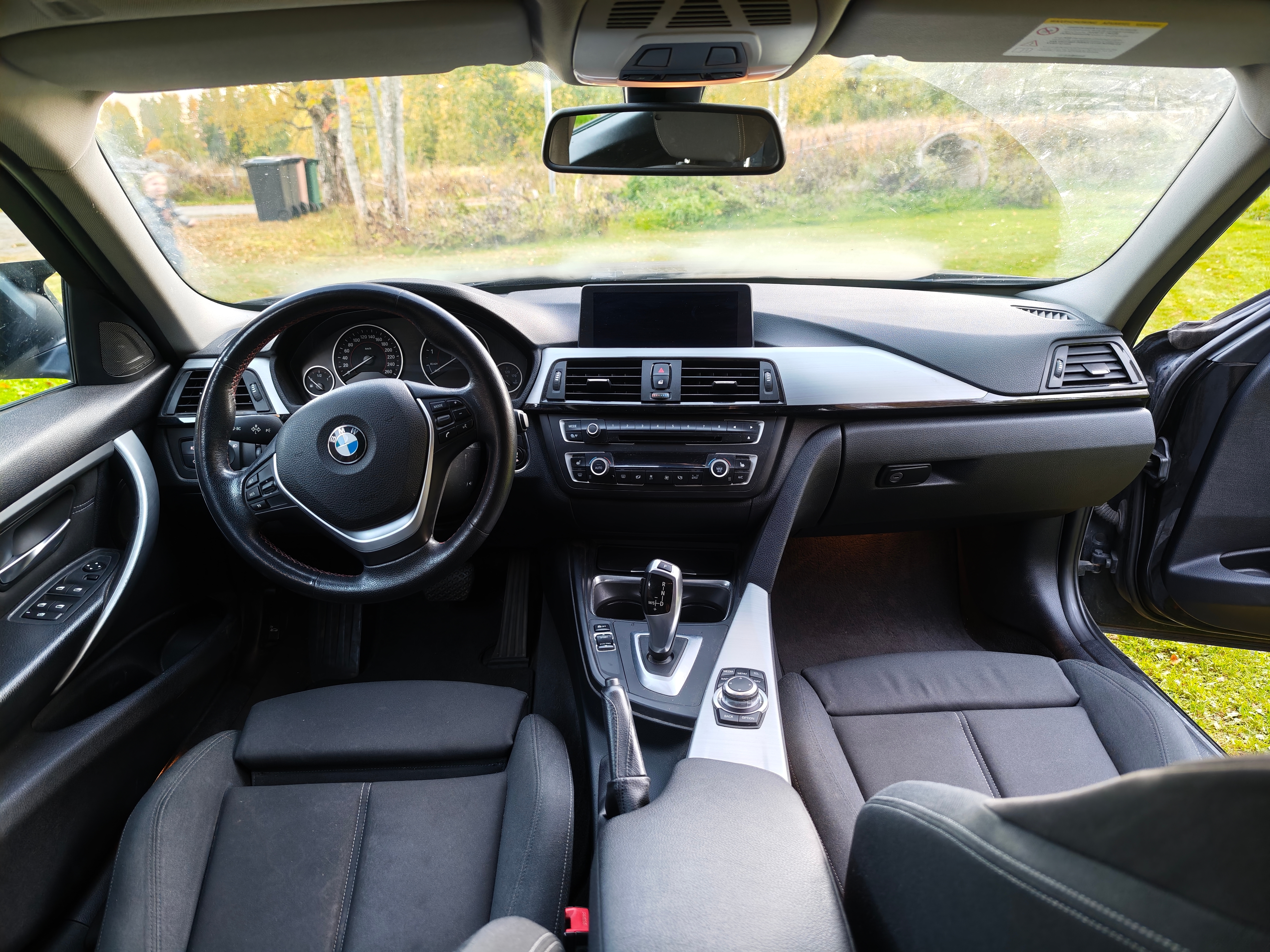 BMW 328 i Touring Steptronic 2013, bild 6/7