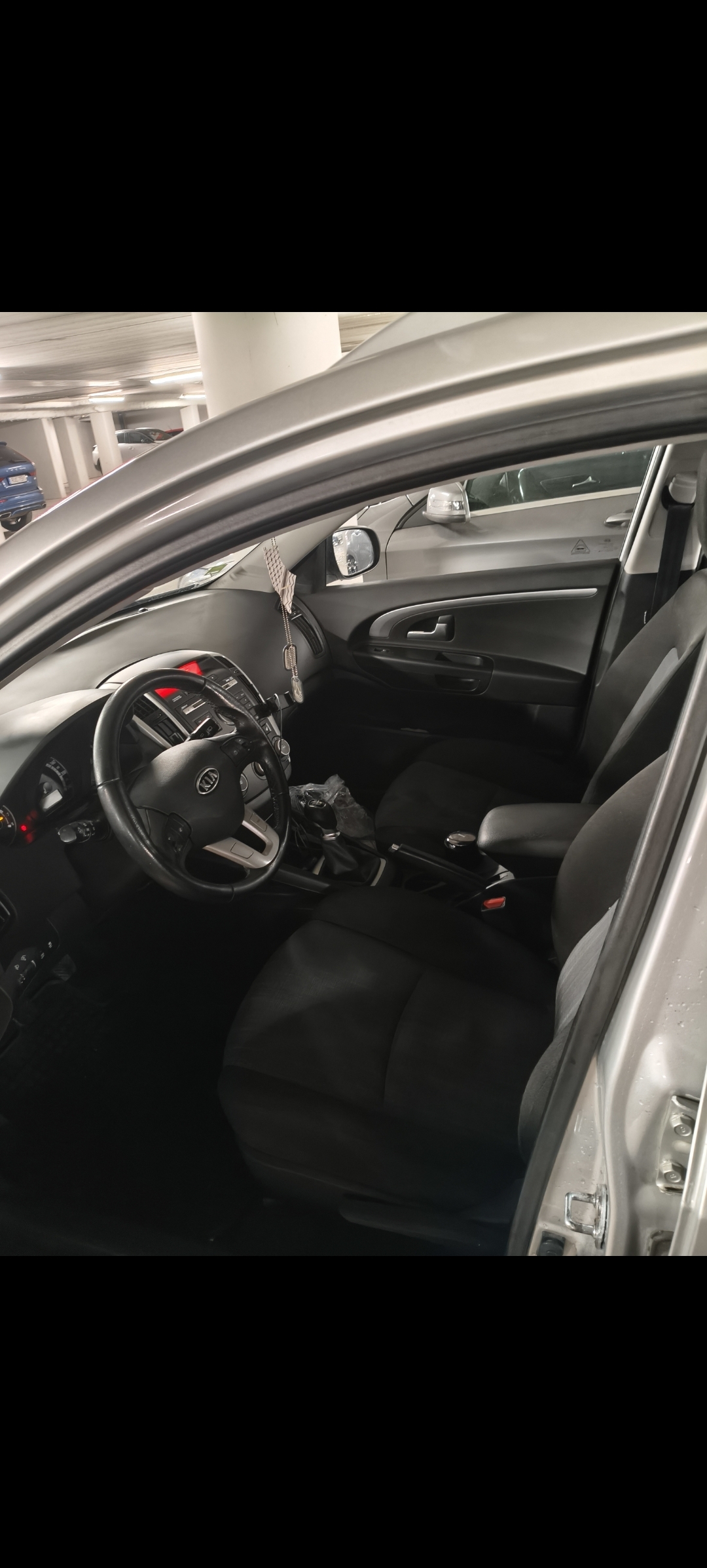 Kia Ceed _sw 1.6 CVVT Manuell 2010, bild 2/5