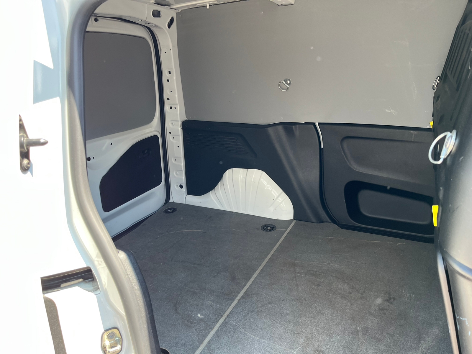 Citroen Berlingo 2019, bild 6/8