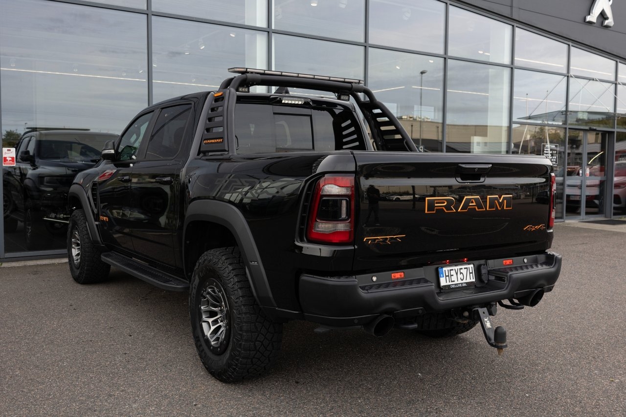 Dodge RAM 1500 2022, kuva 7/10