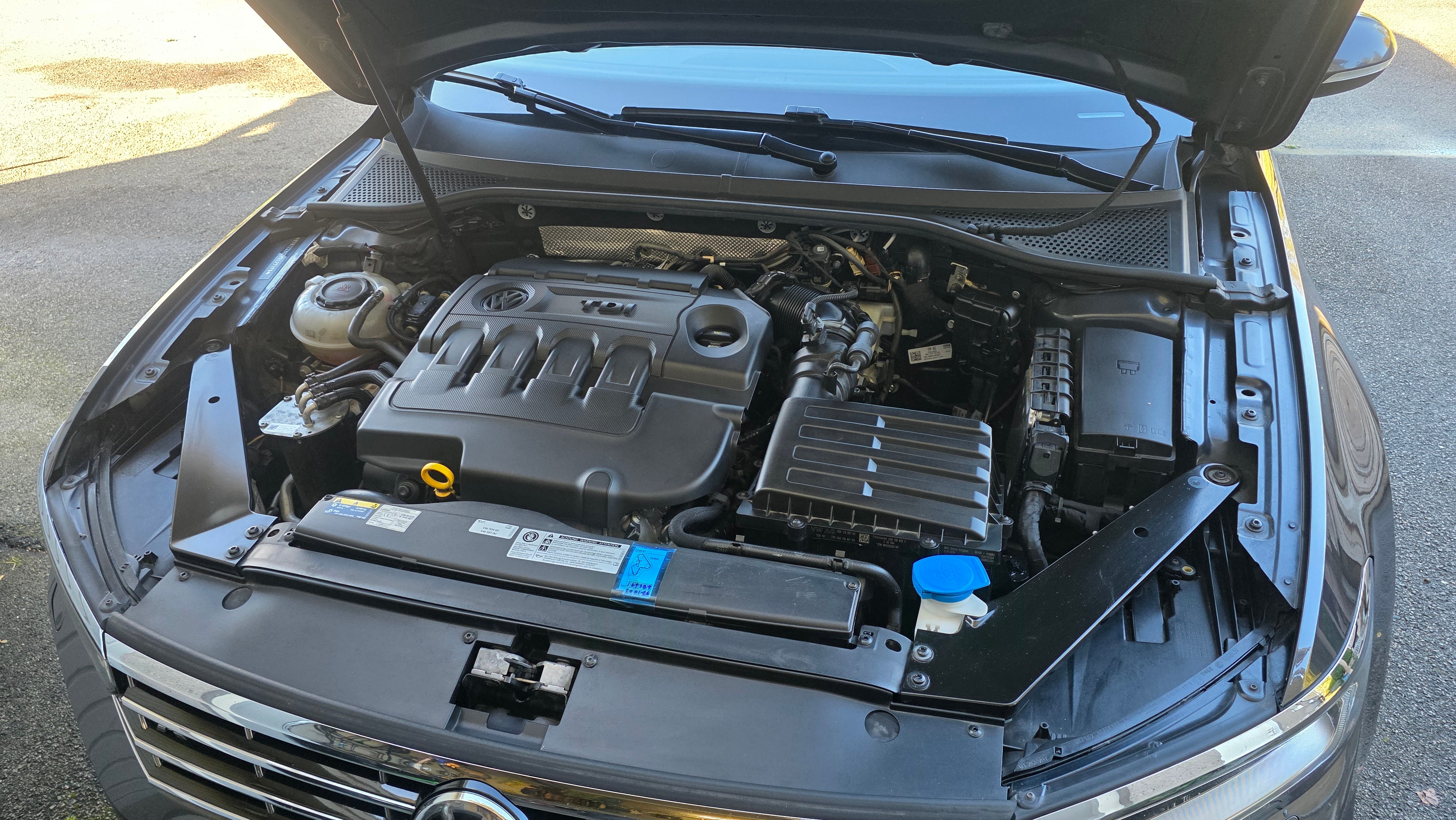 Volkswagen Passat 2019, bild 5/10