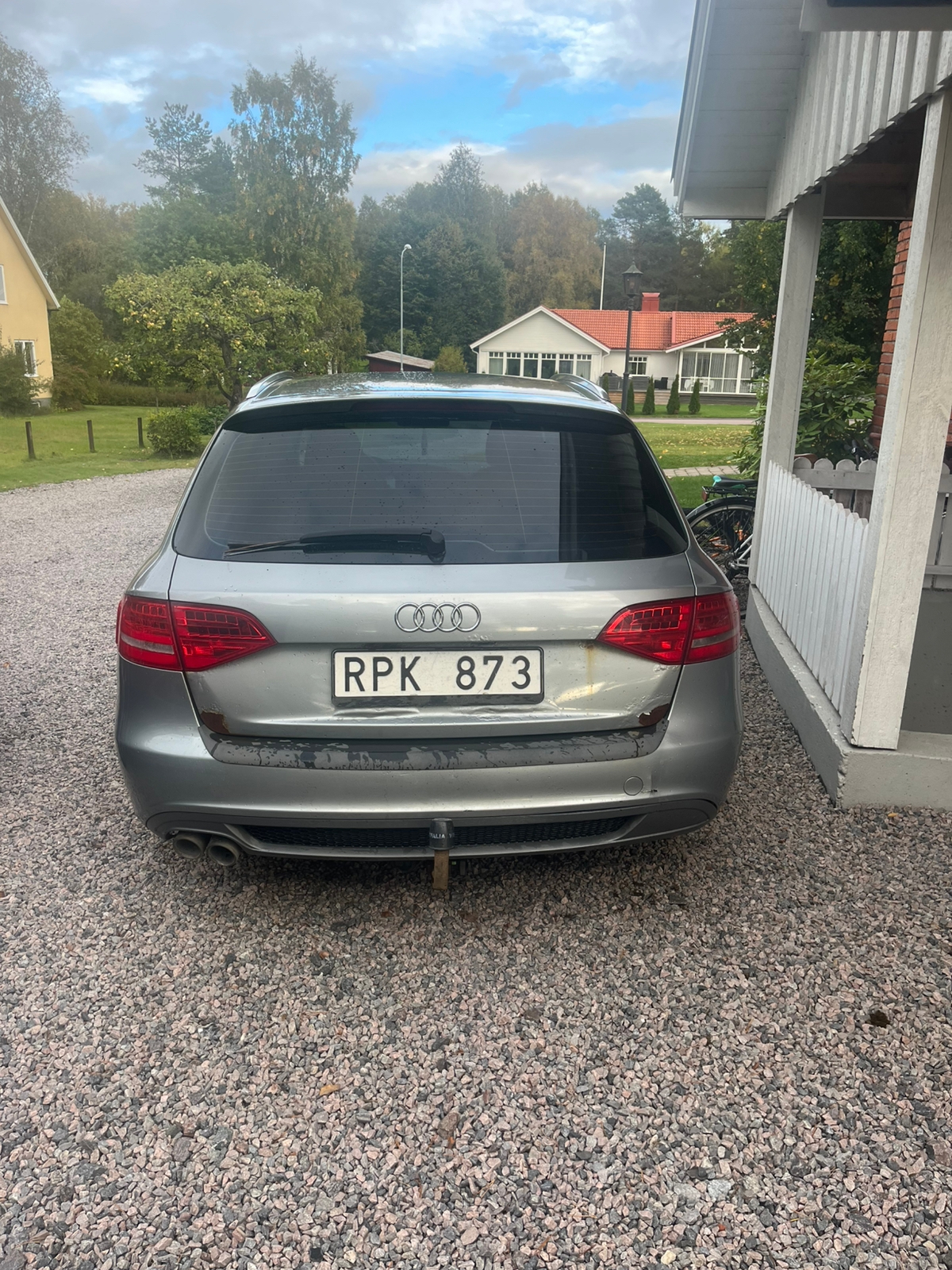 Audi A4 2010, bild 3/6