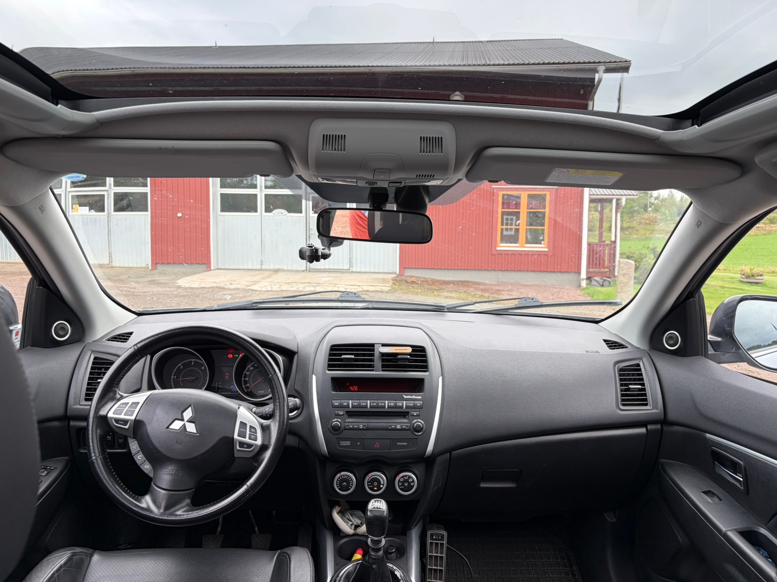 Mitsubishi ASX 2011, kuva 5/5