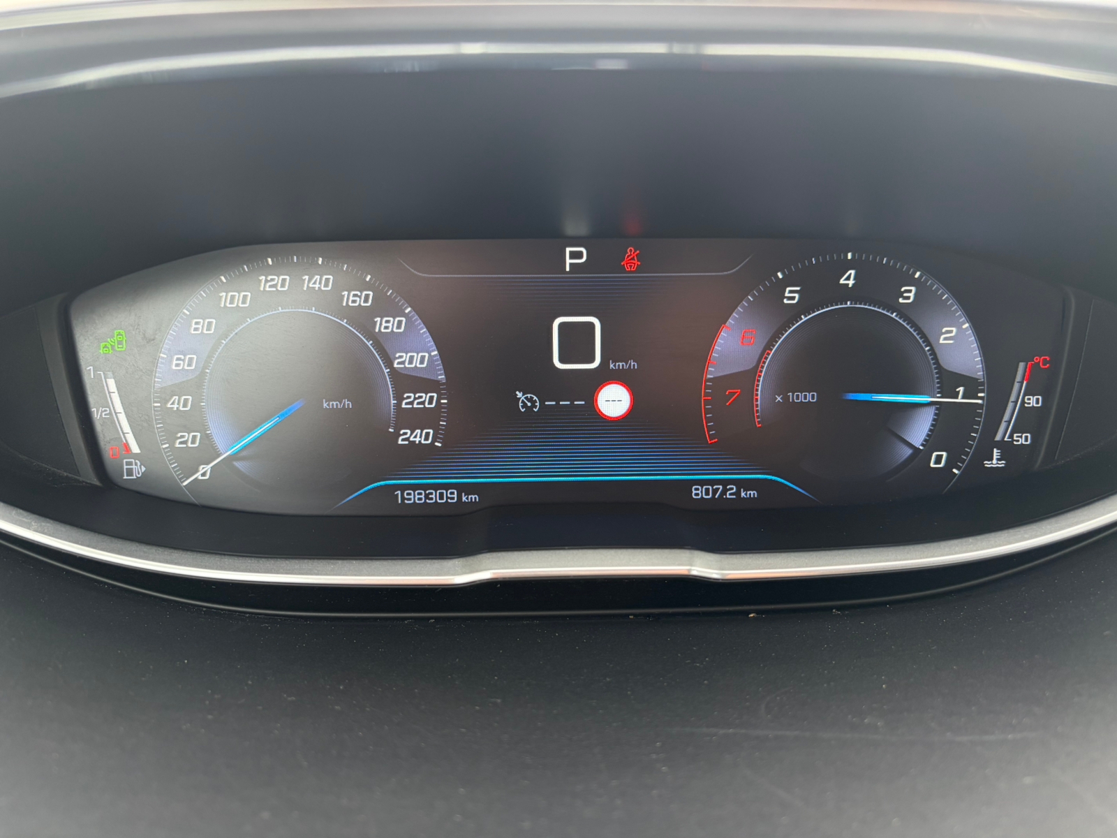 Peugeot 5008 1.6 THP 165 EAT 2017, bild 5/10