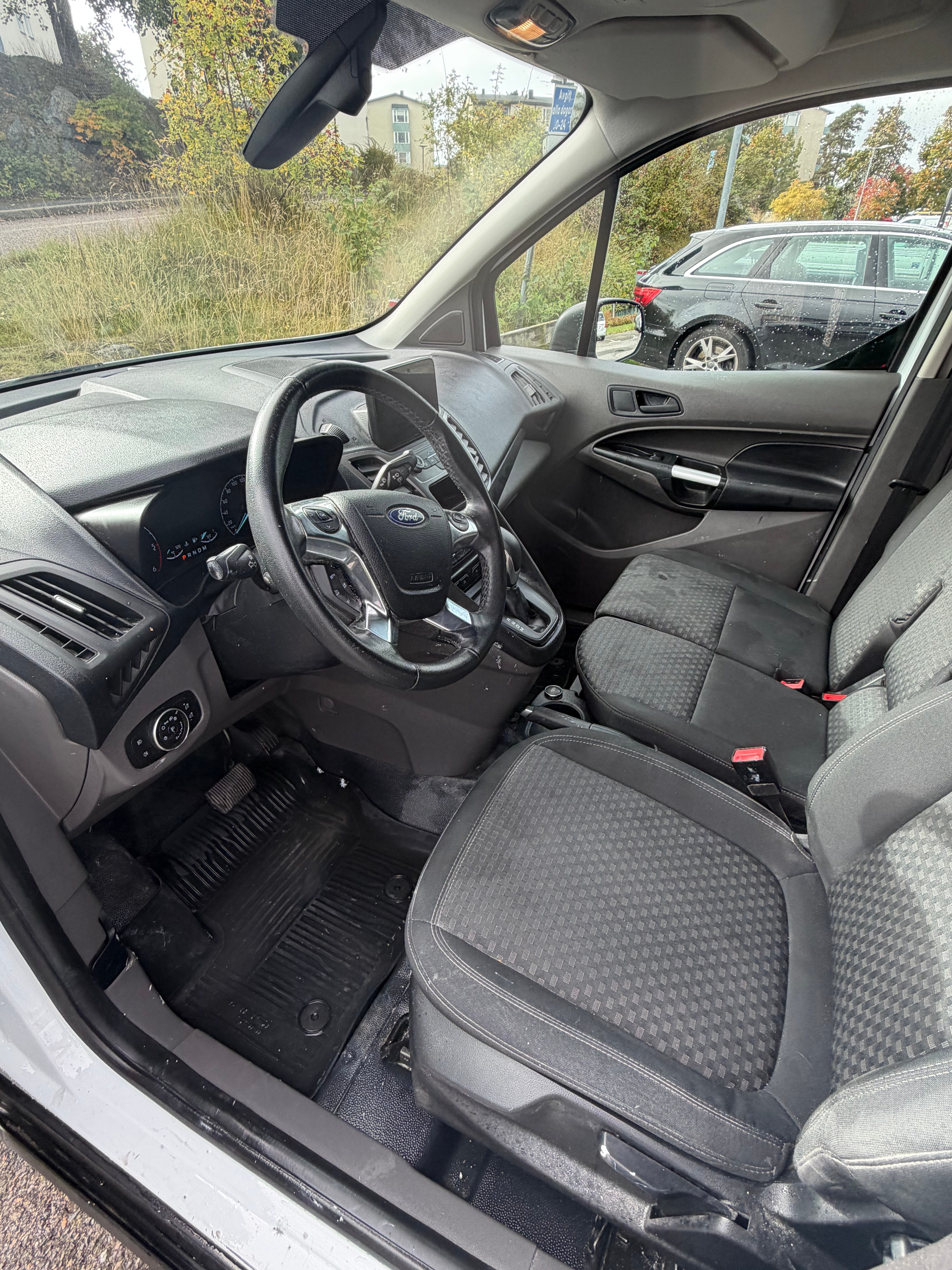 Ford Transit Connect 2019, photo 2/3