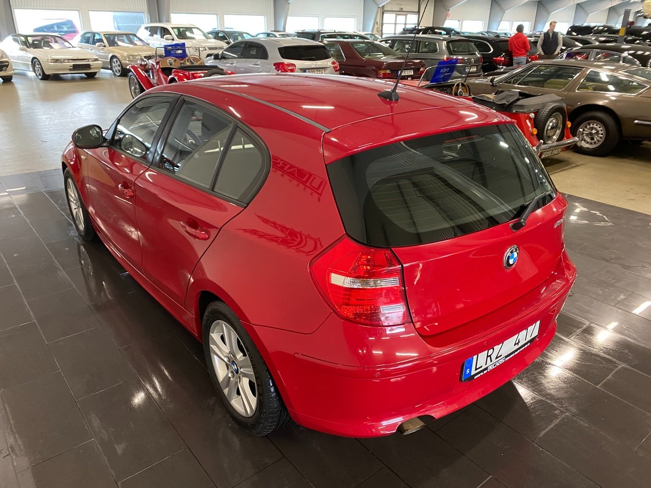 BMW 118 d Steptronic Comfort 2011, bild 4/21