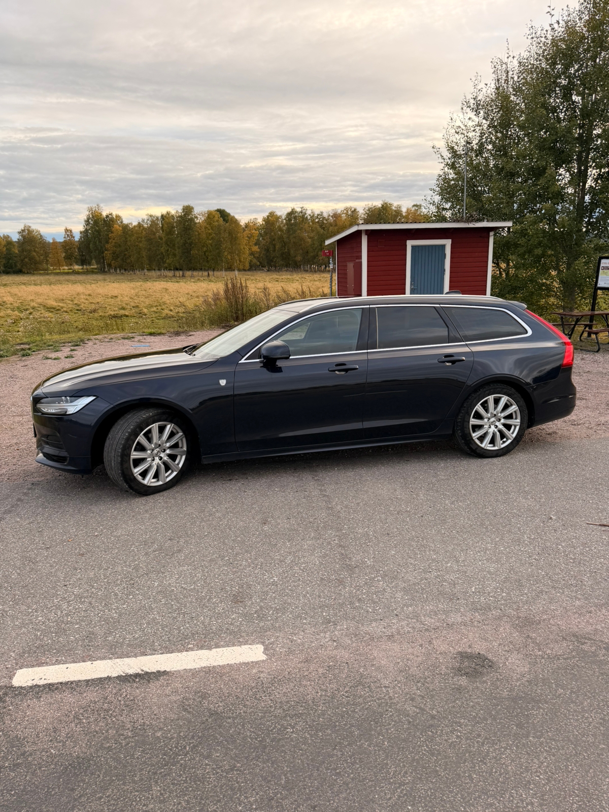 Volvo V90 D3 Manuell 2019, bild 2/10