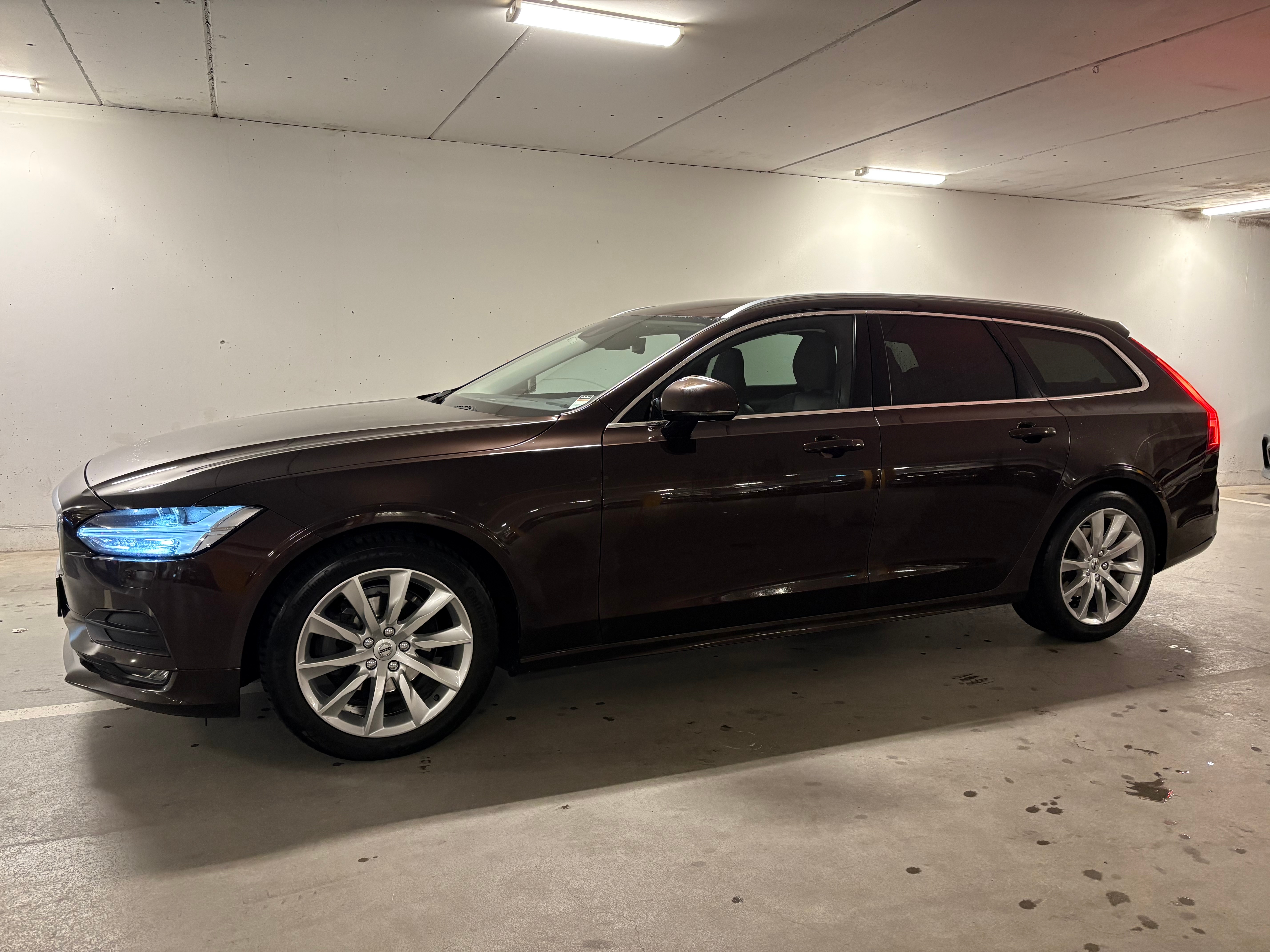 Volvo V90