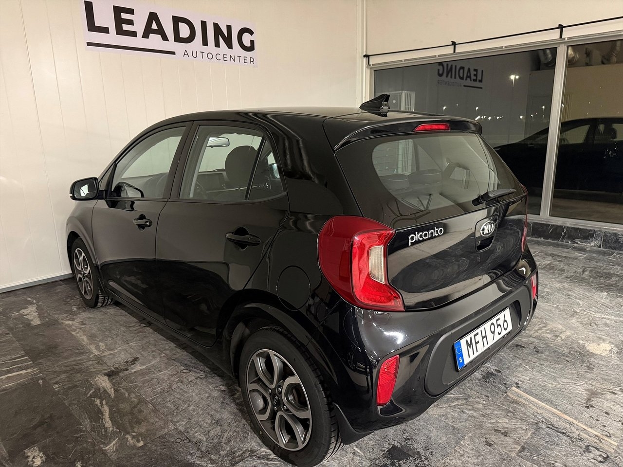 Kia Picanto 1.0 MPI GLS-3 2018, bild 2/10