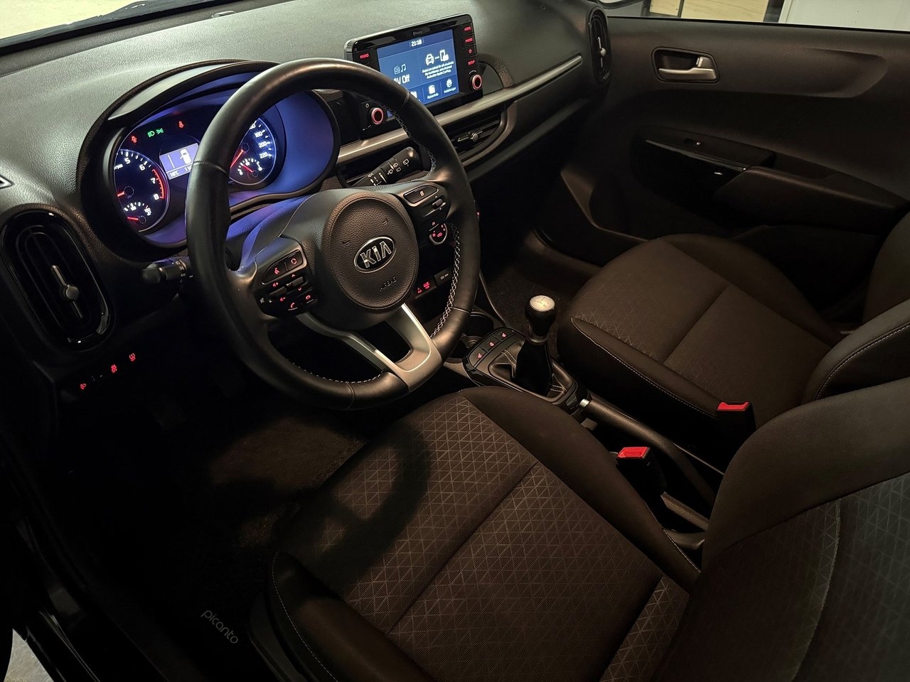 Kia Picanto 1.0 MPI GLS-3 2018, bild 5/10