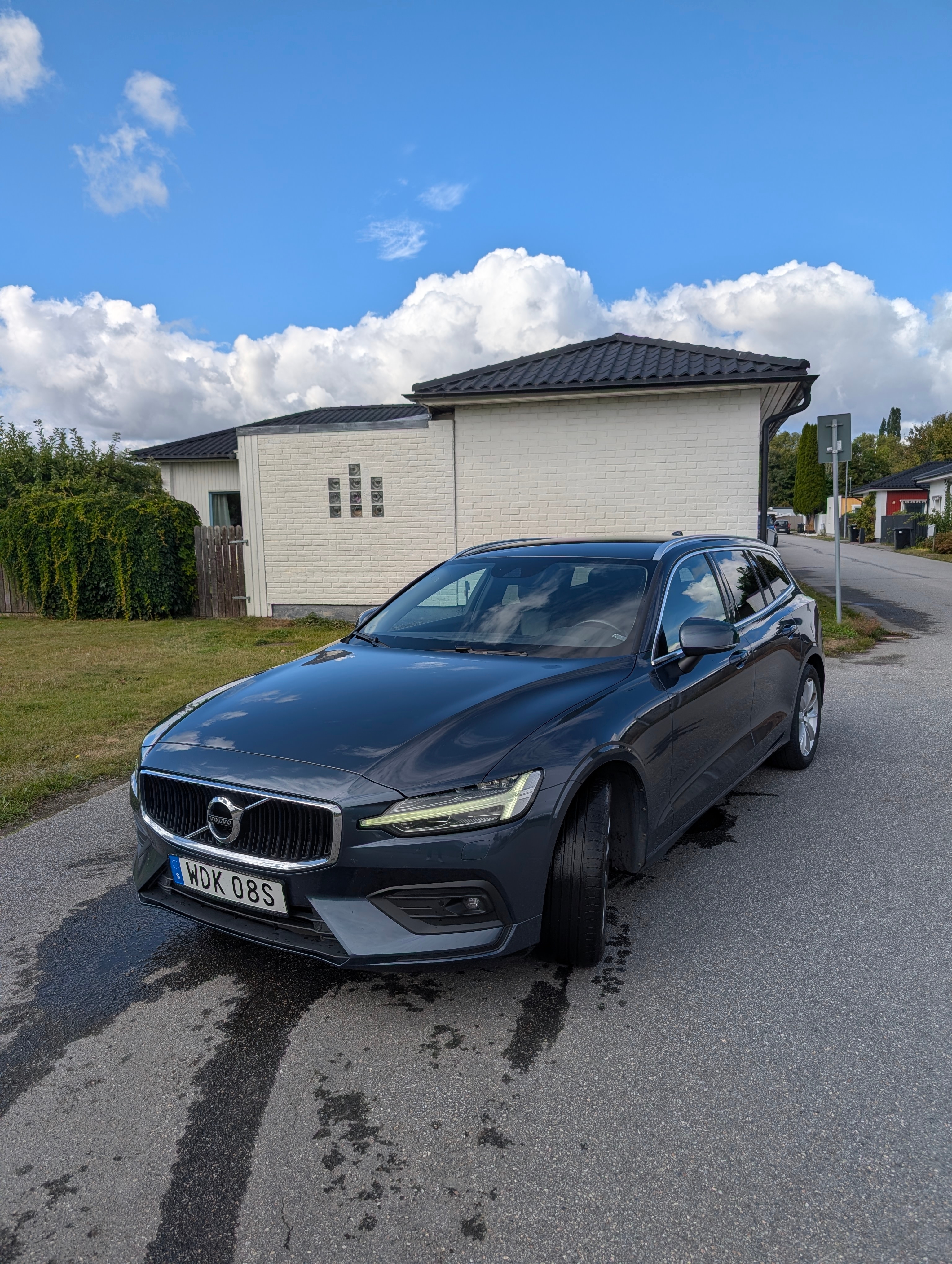Volvo V60 D4 Manuell 2020, bild 2/10
