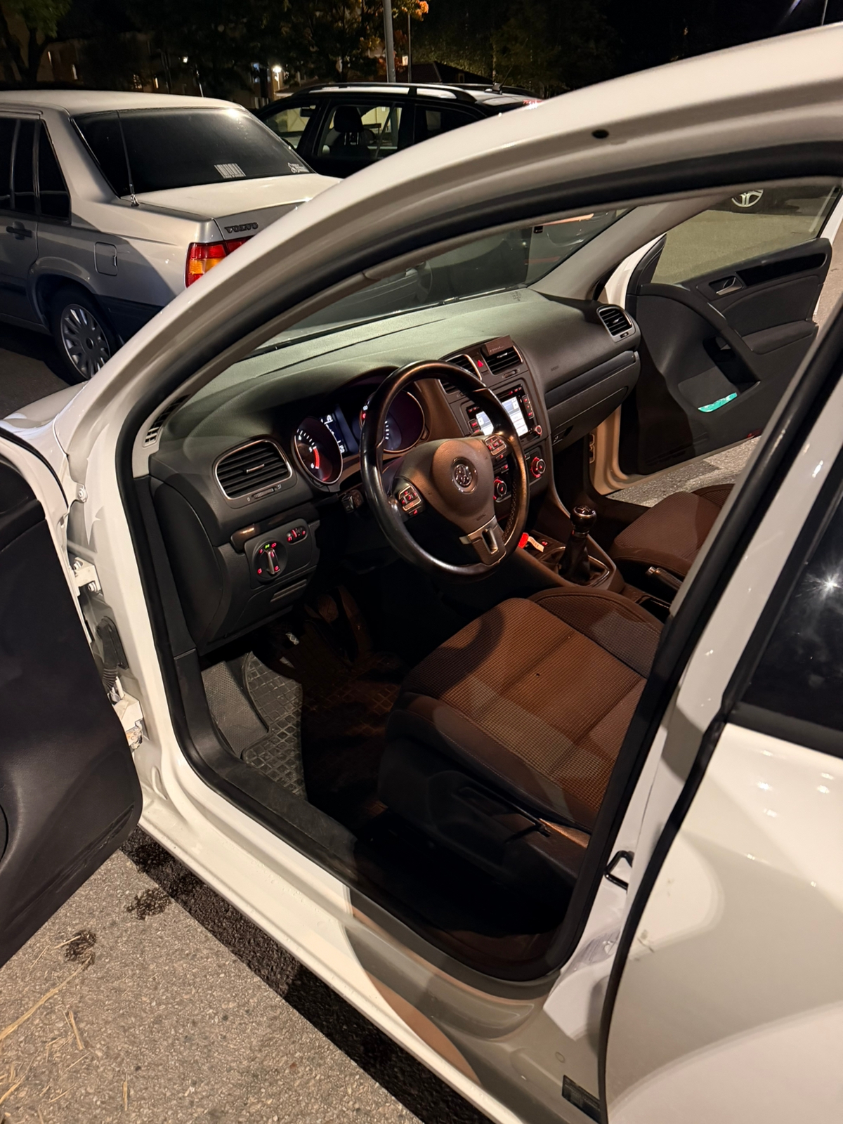 Volkswagen Golf 2011, bild 5/5