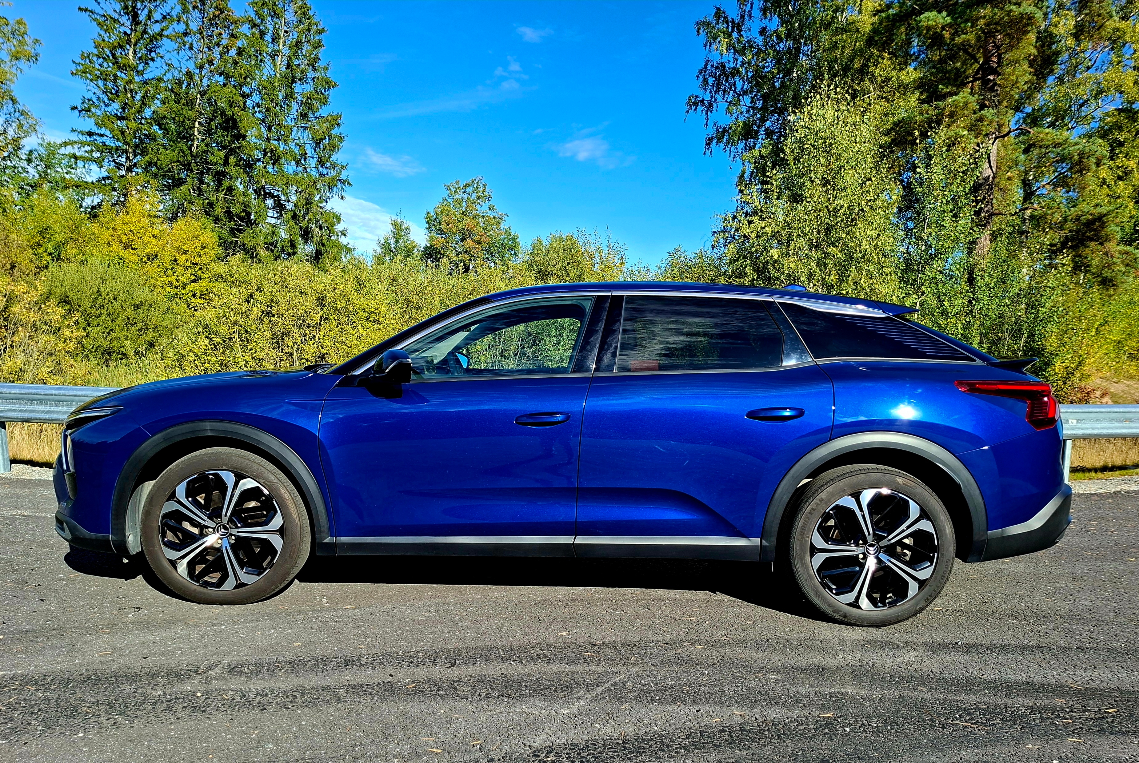 Citroen C5 X 1.6 PureTech EAT 2022, bild 4/9