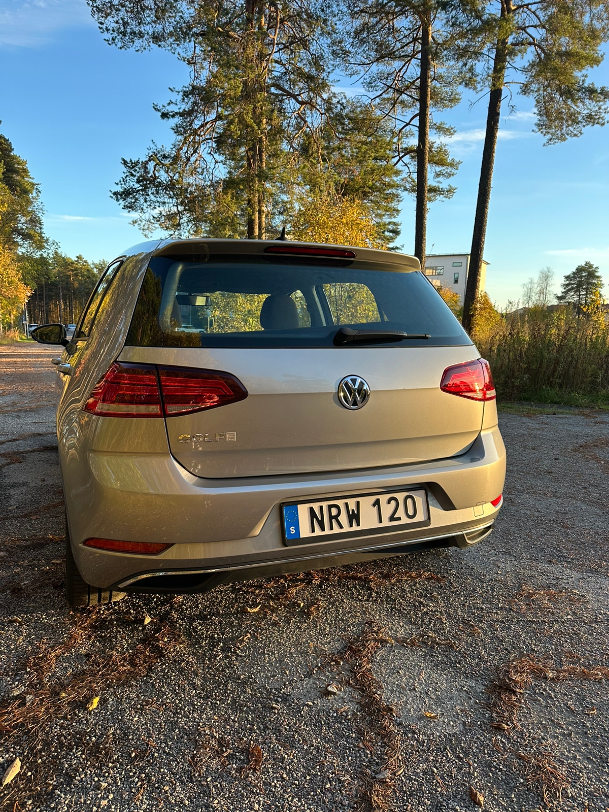 Volkswagen Golf 1.0 TSI 2018, bild 4/10